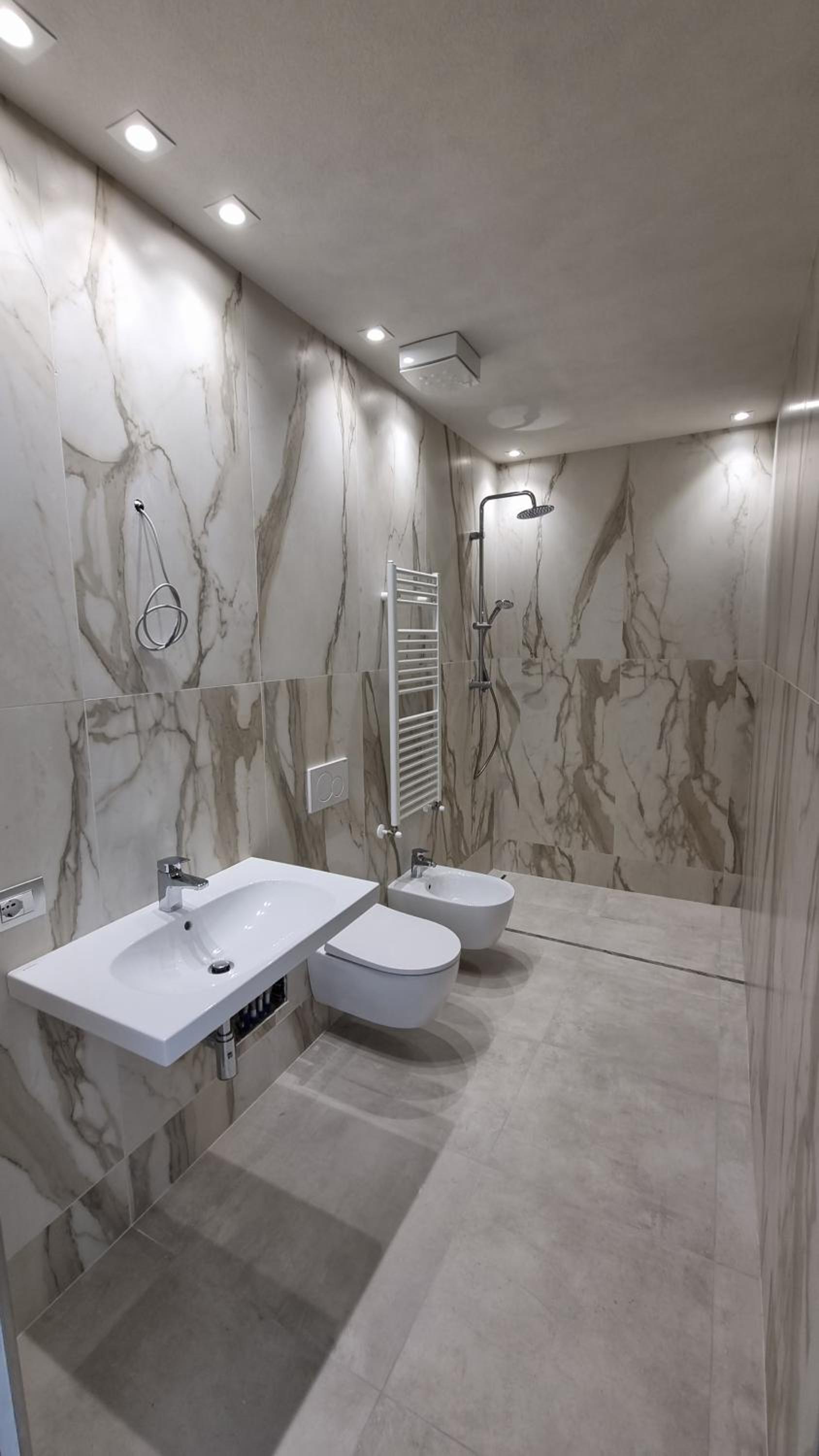 Deluxe Apartment with Terrace and Side Sea View