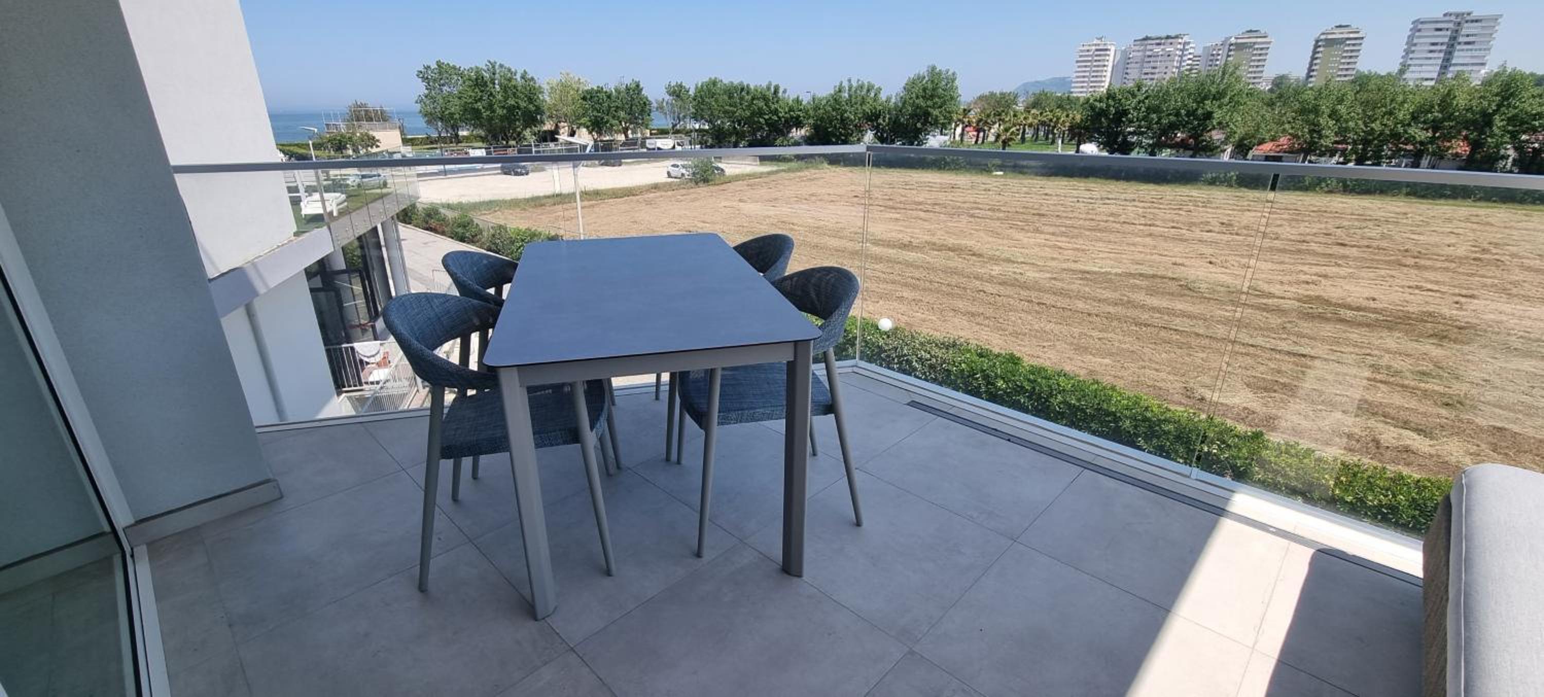 Deluxe Apartment with Terrace and Side Sea View