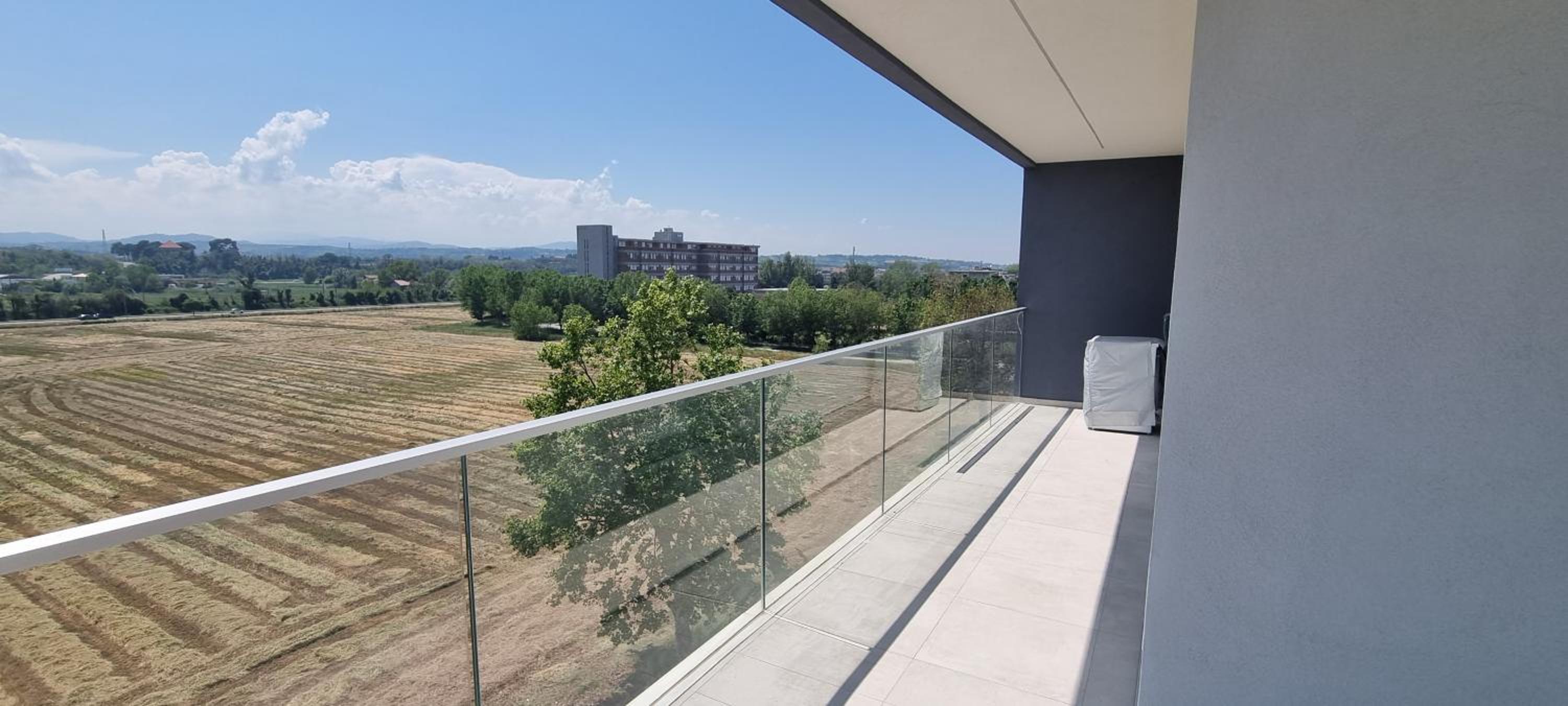 Deluxe Apartment with Terrace and Side Sea View