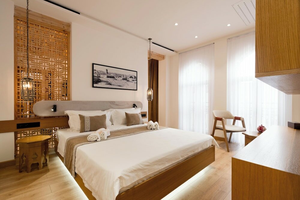 Double Room, Lanai, City View