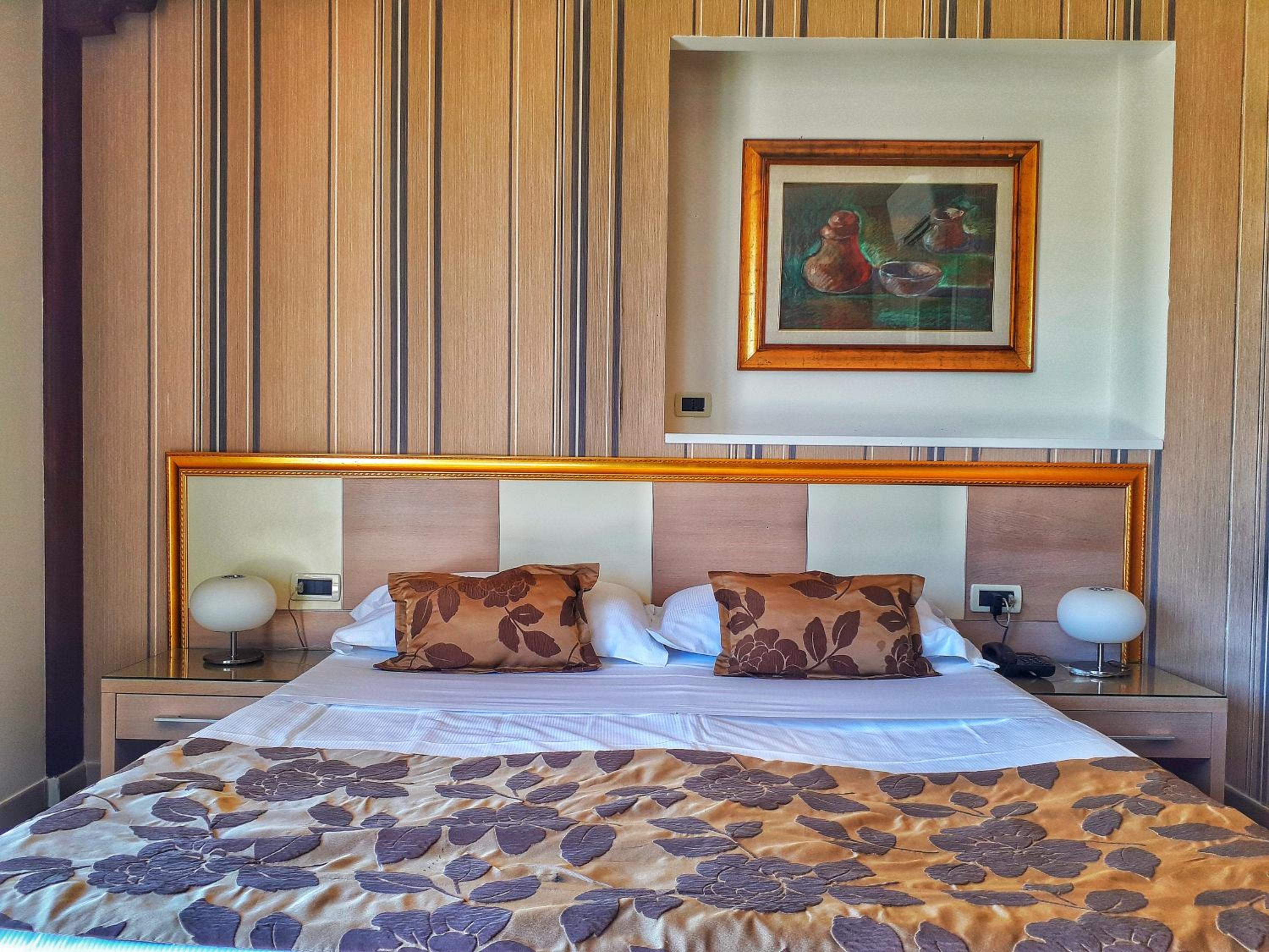 Deluxe Double Room with Terrace