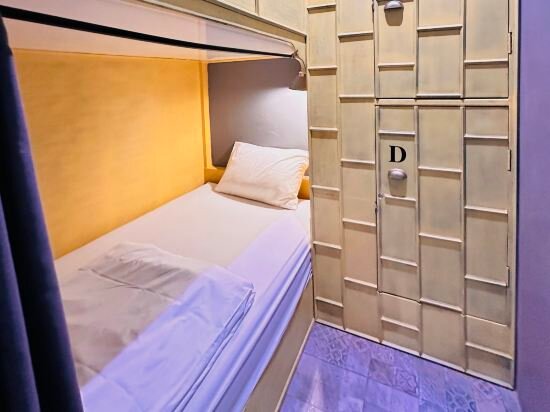 Bed In 4-bed Mixed Dormitory Ensuite