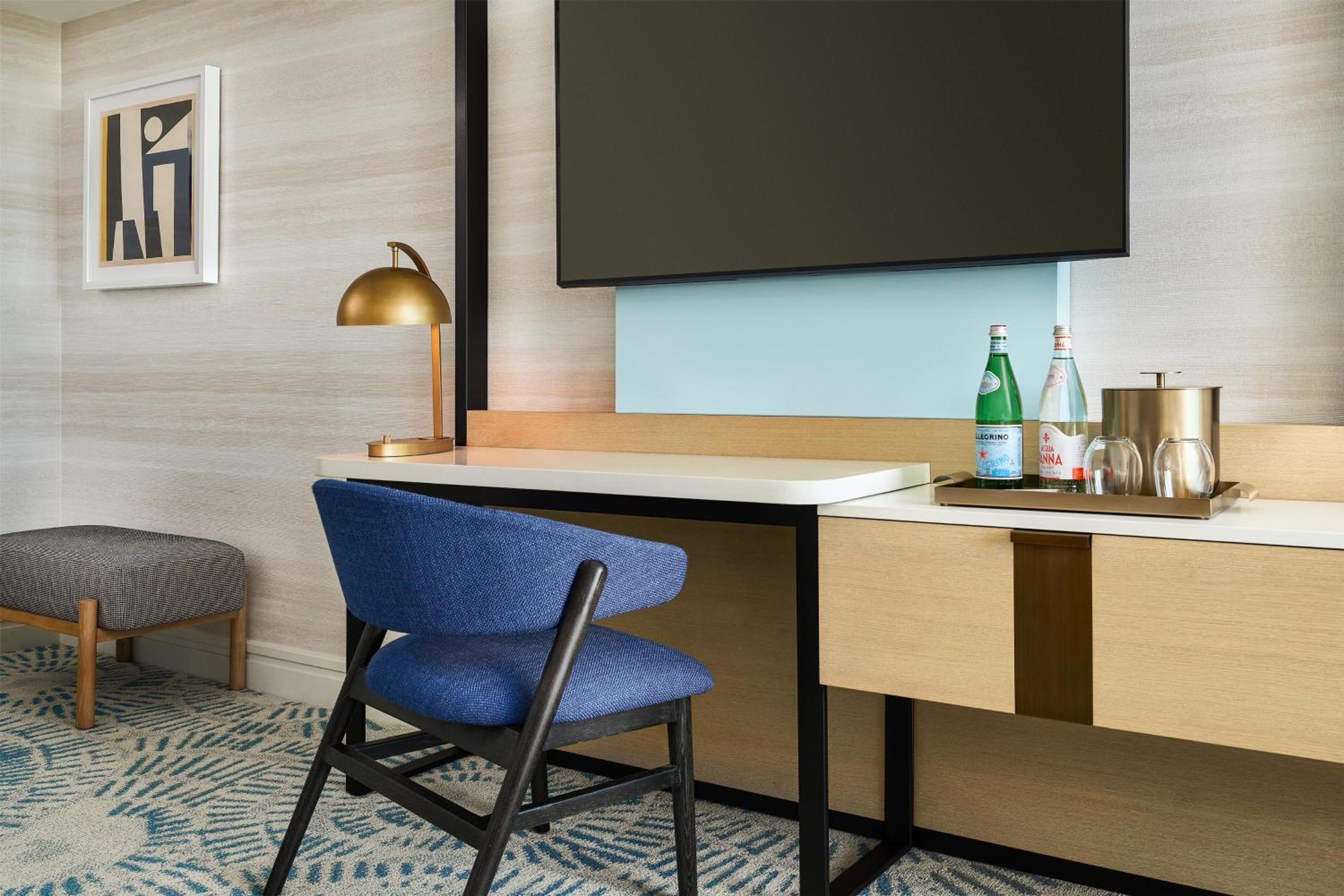 One-Bedroom King Suite