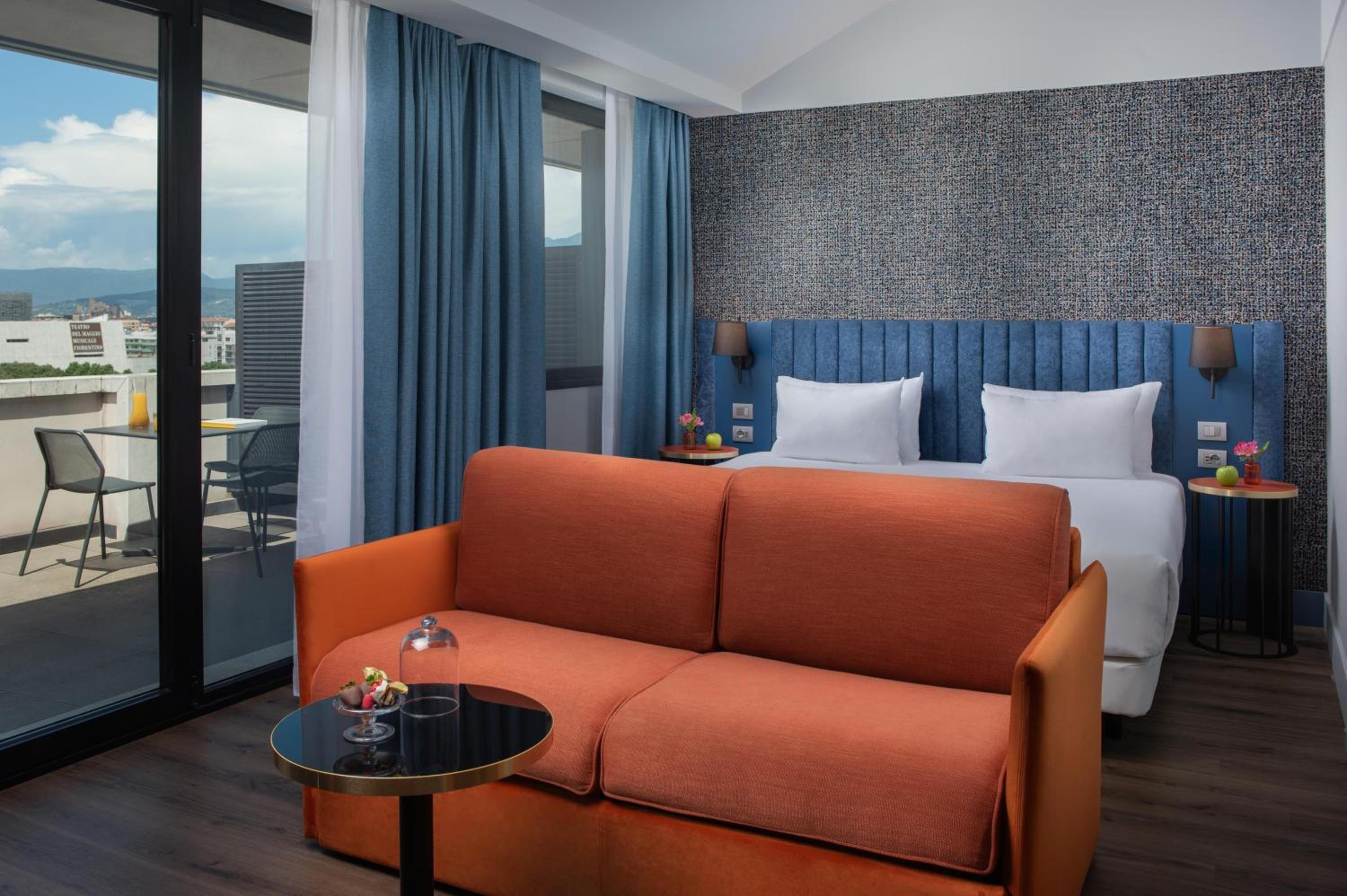 Junior Suite with View and Terrace