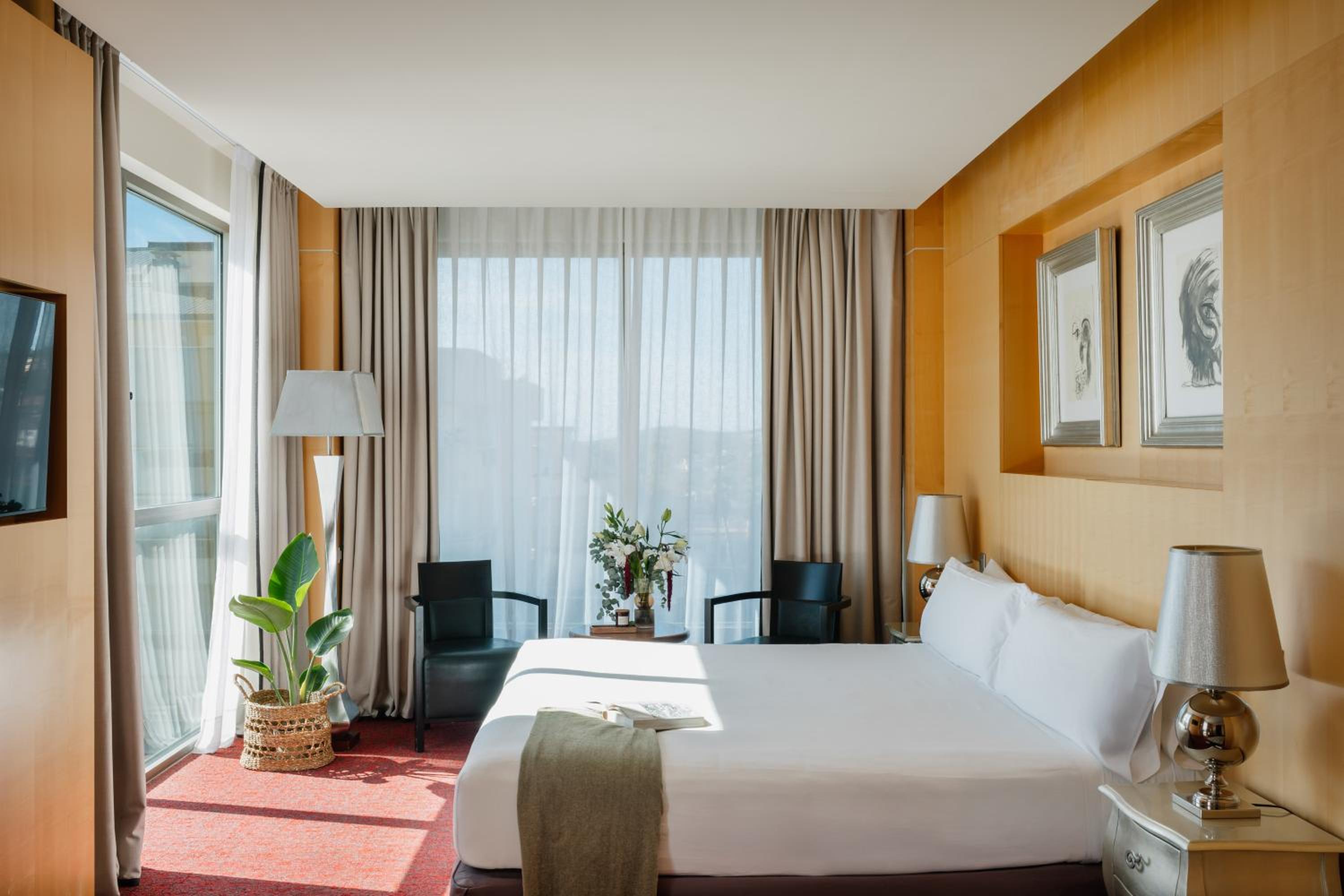 Junior Suite City View