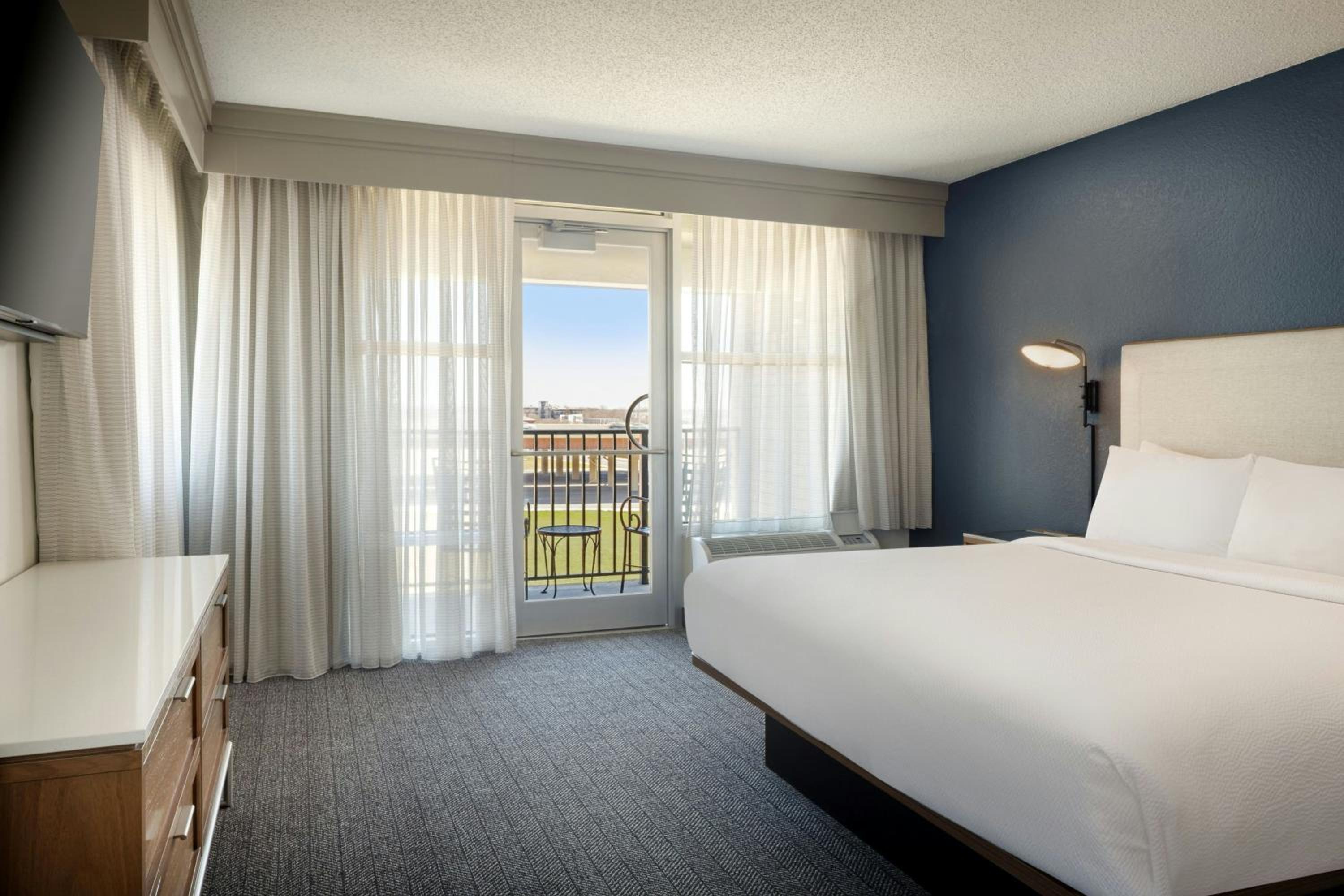 King Room with Sofa Bed