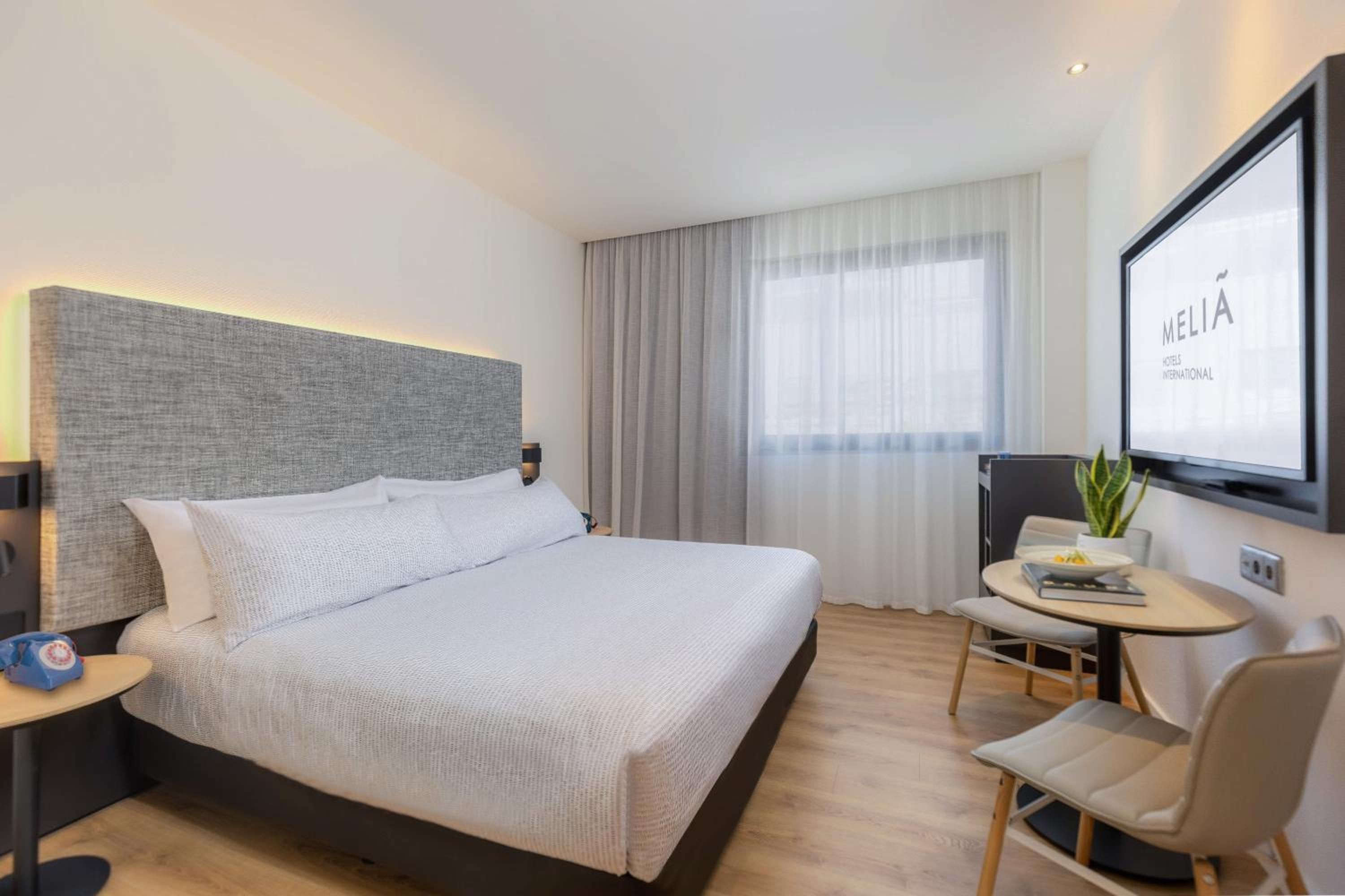 Innside Room Pool View