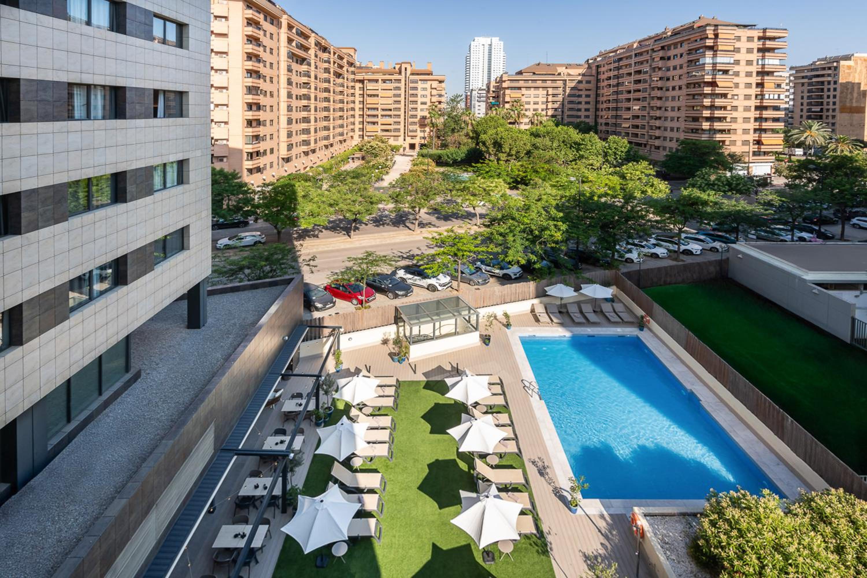 Innside Room Pool View
