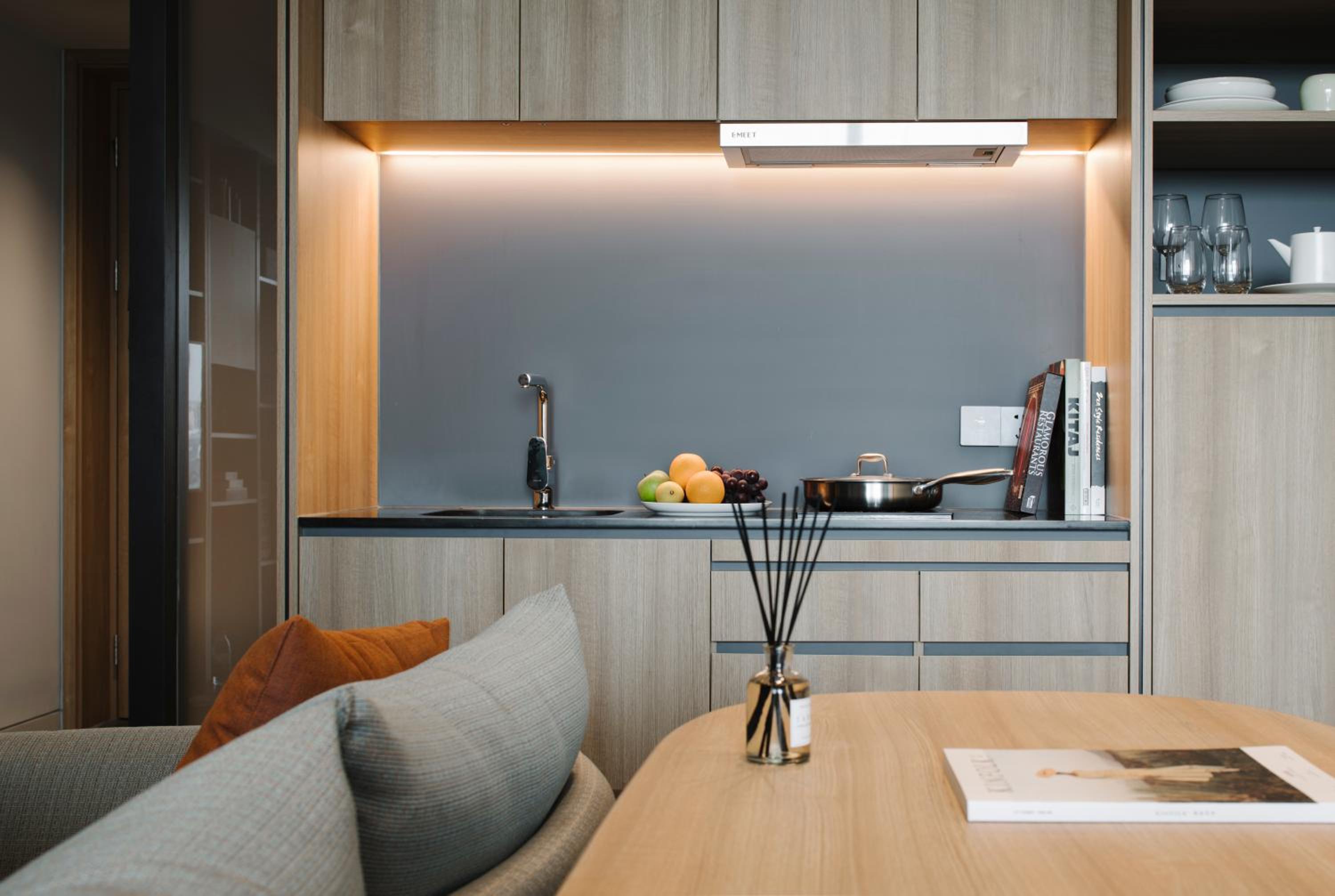 Habitat Deluxe Suite