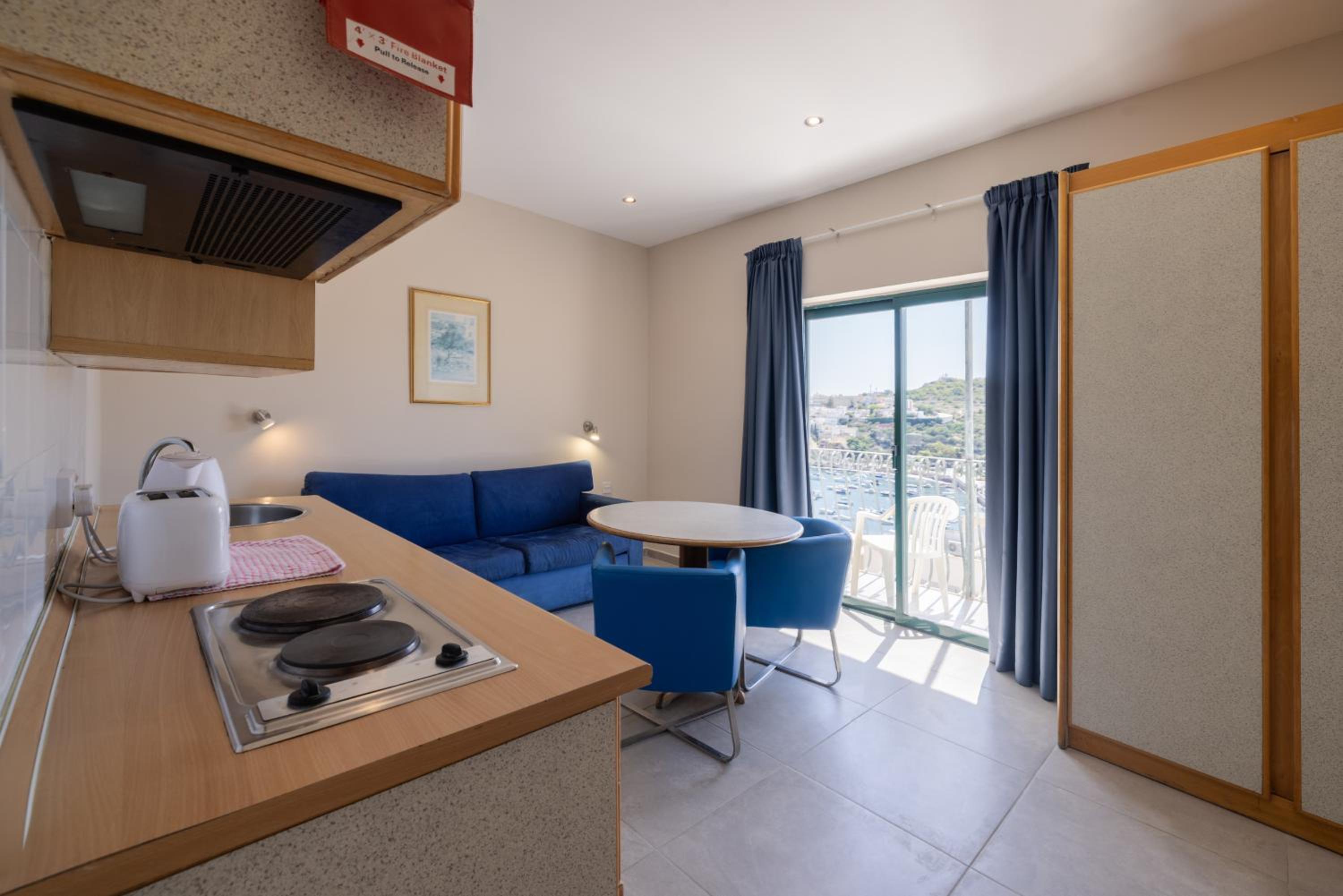 Apartment with Inland View