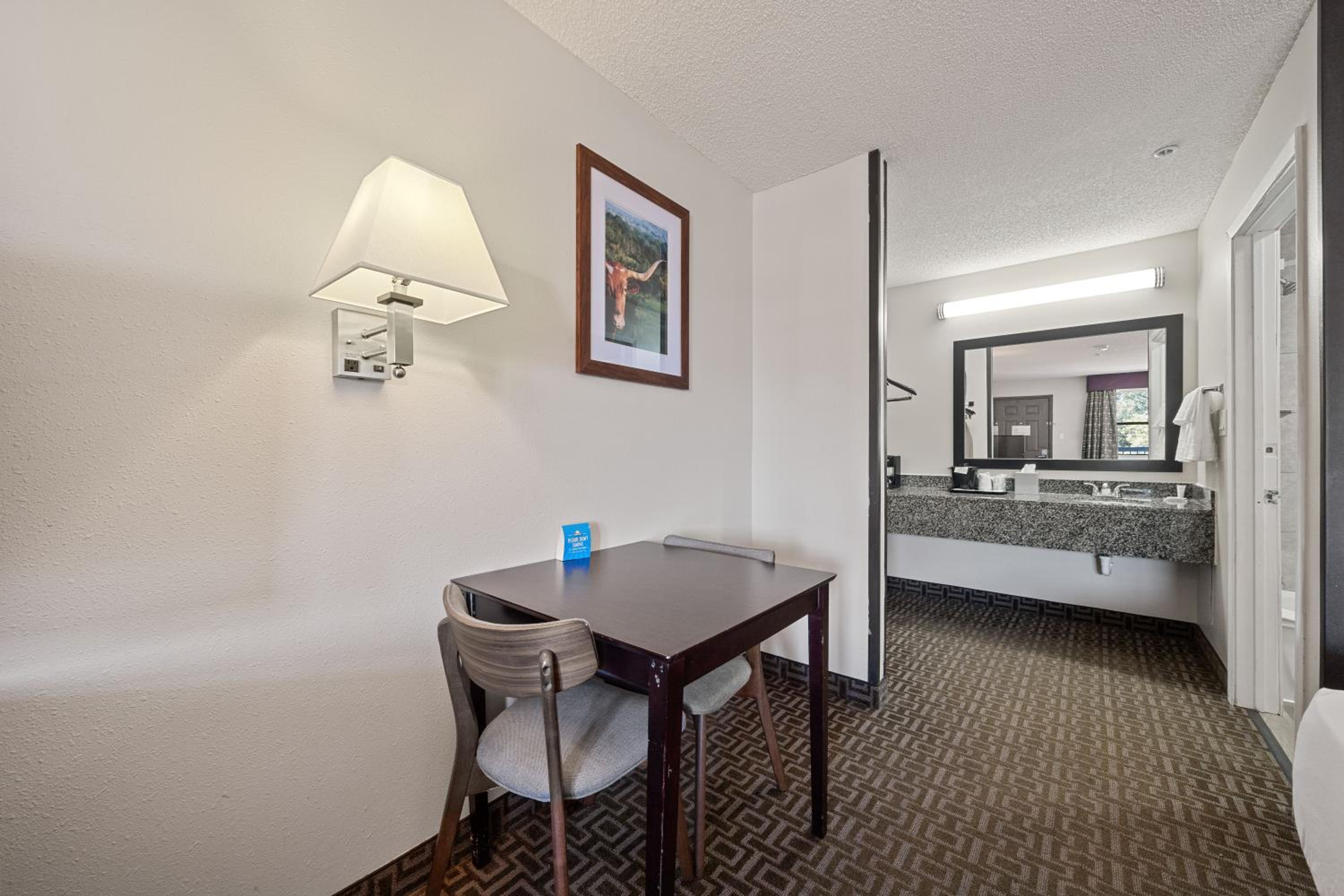 Queen Room with Two Queen Beds - Non-Smoking