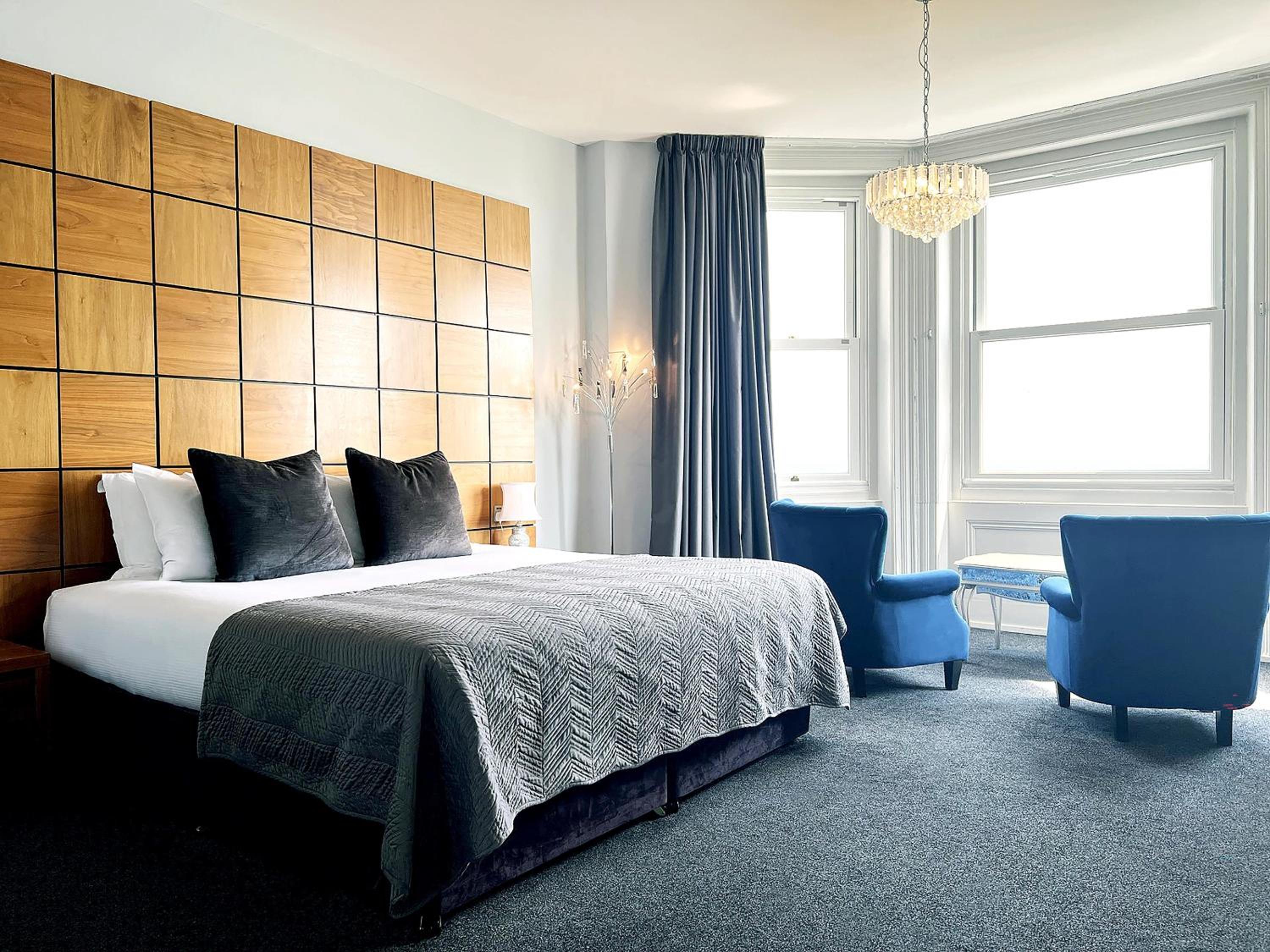 Junior King Suite 