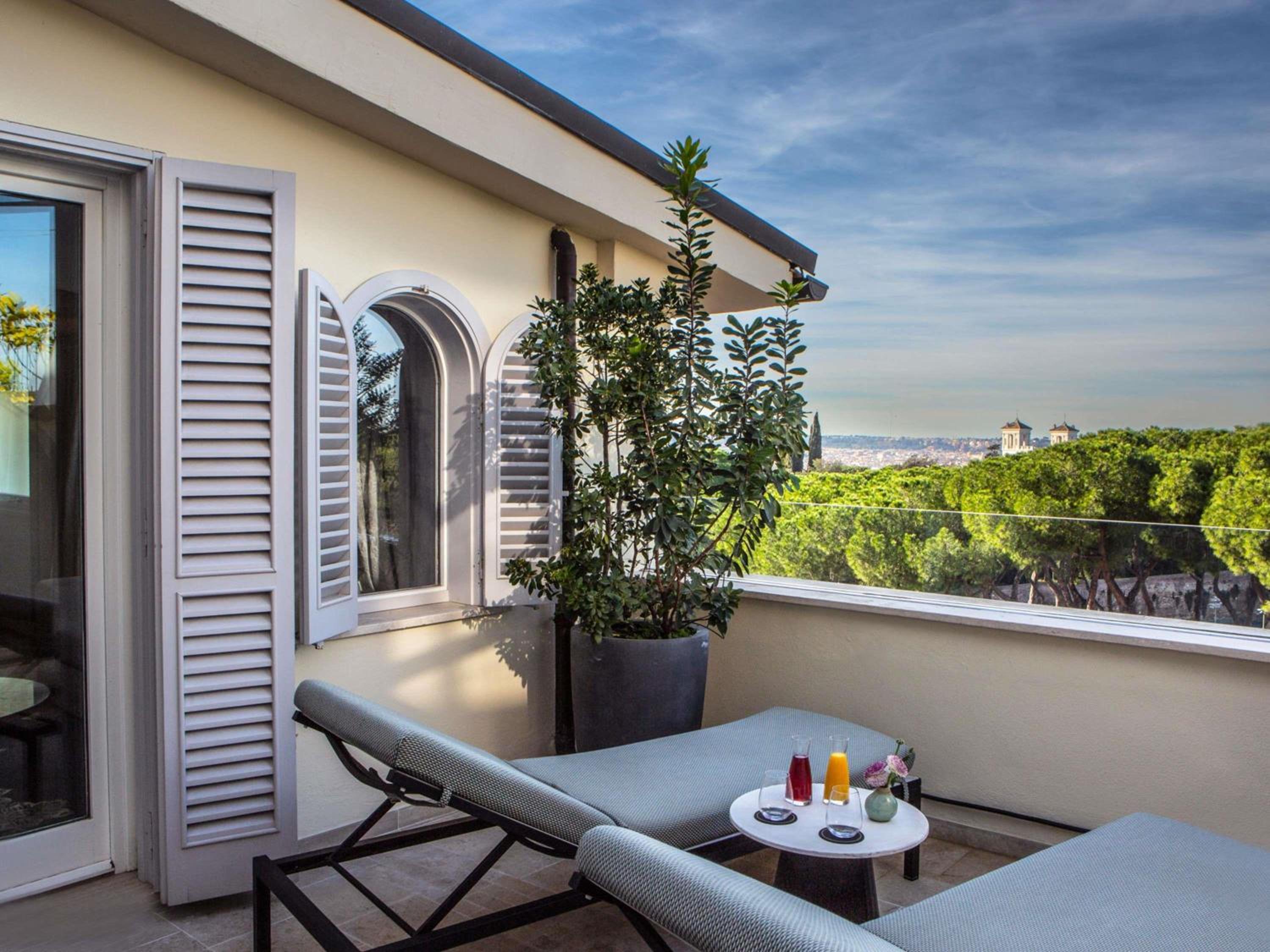 Family Suite with Two Connecting Rooms and Terrace
