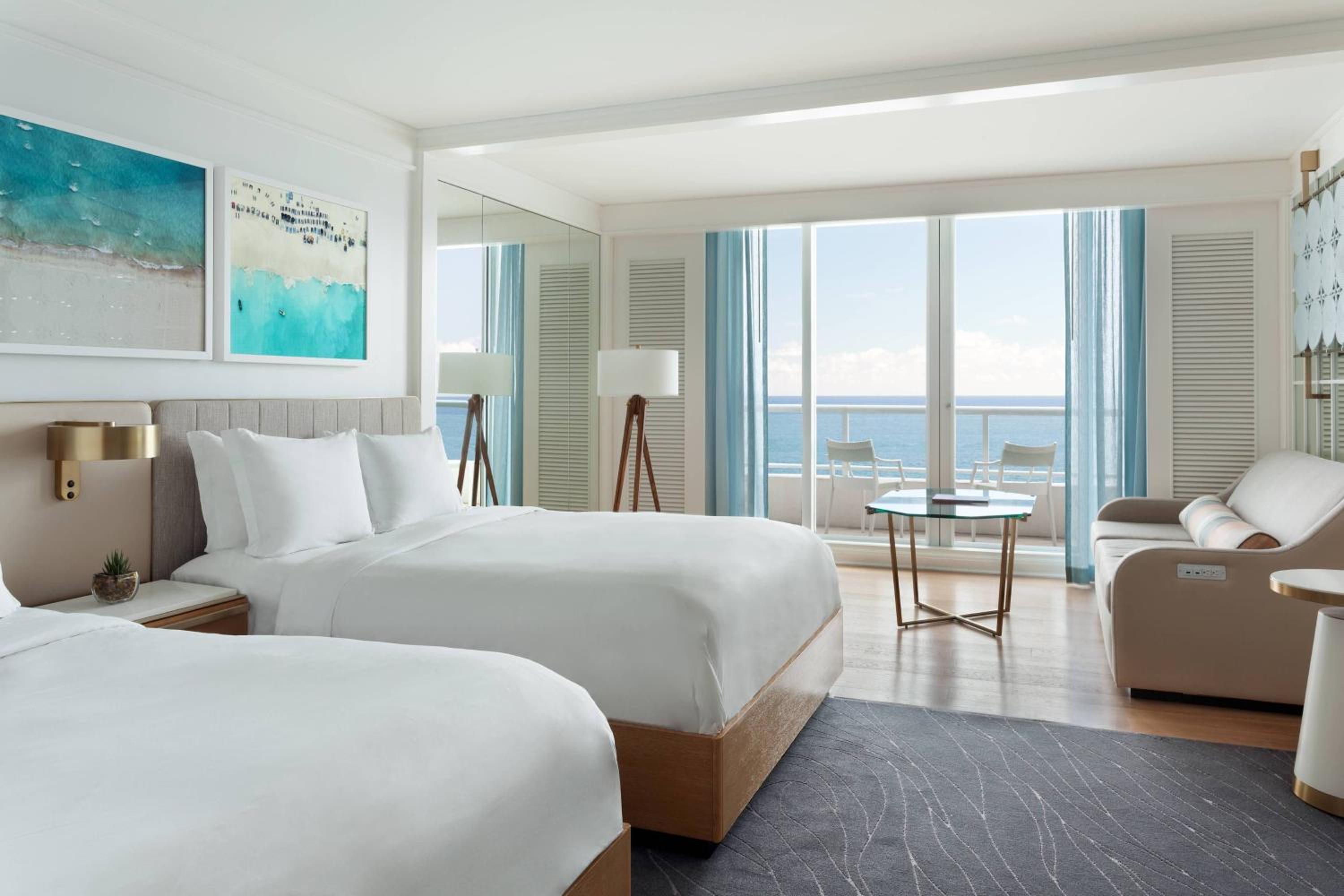 Queen Room Oceanfront with Two Queen Beds - Club Lounge Access