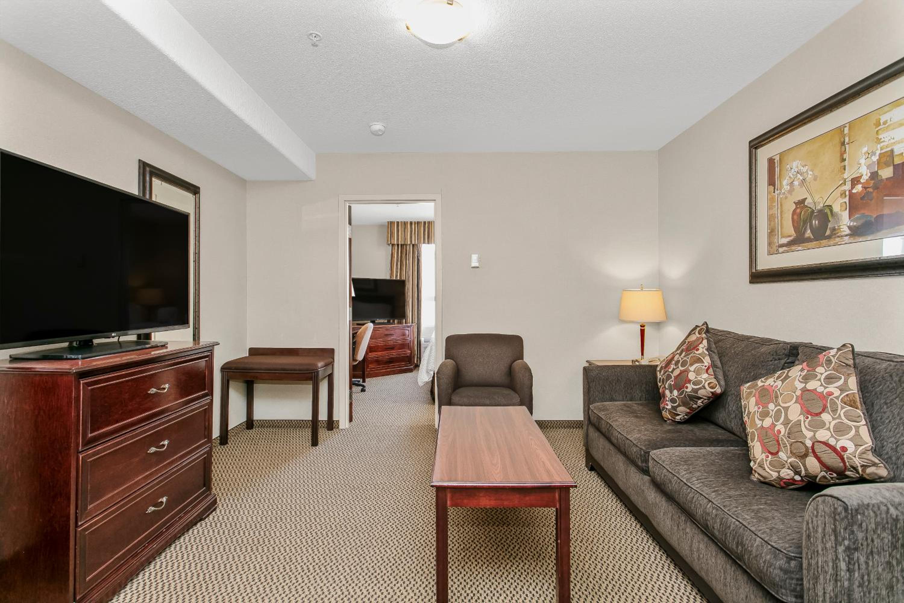 King Suite with Jetted Tub