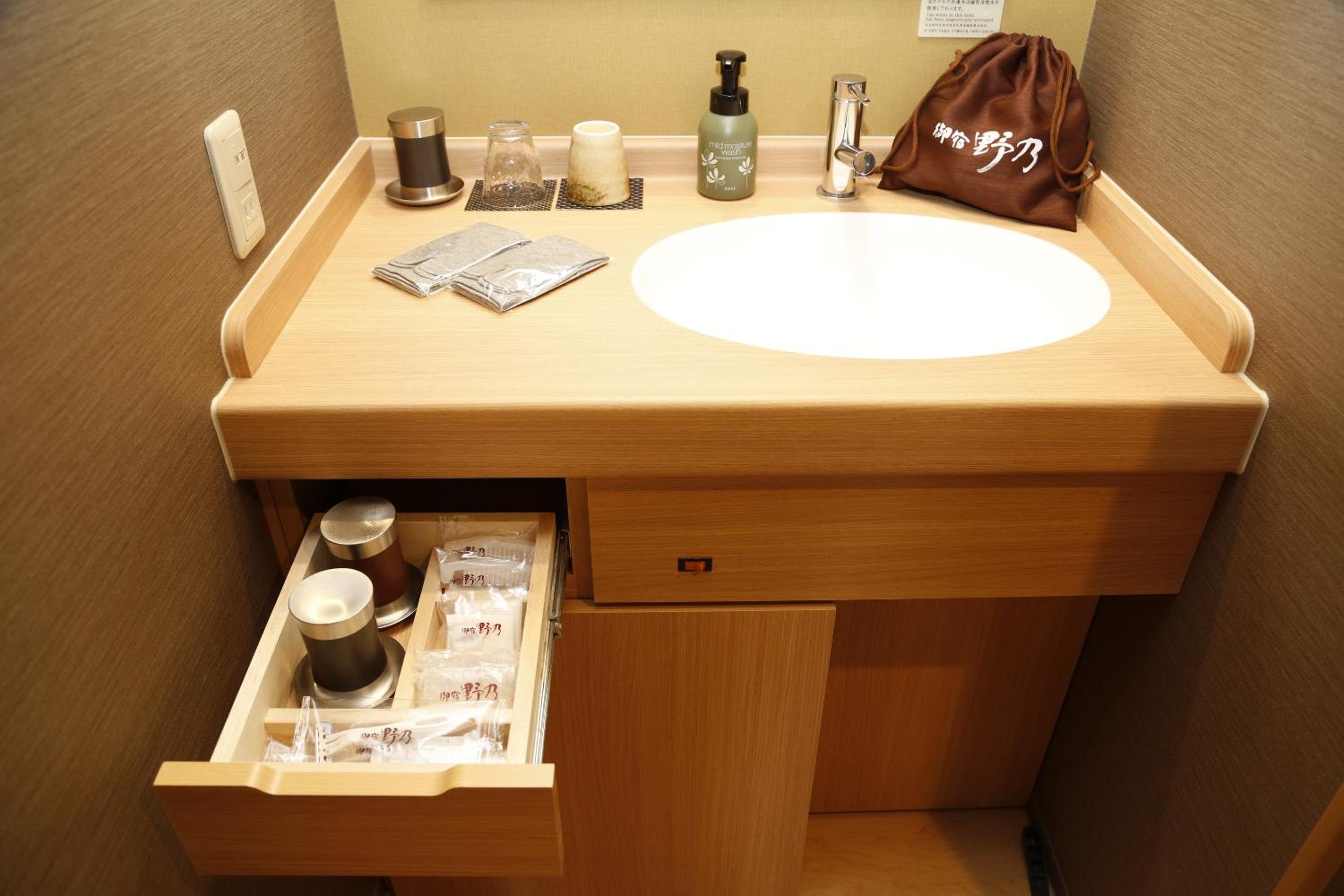 Adjoining Moderate Twin Room with Tatami Floor