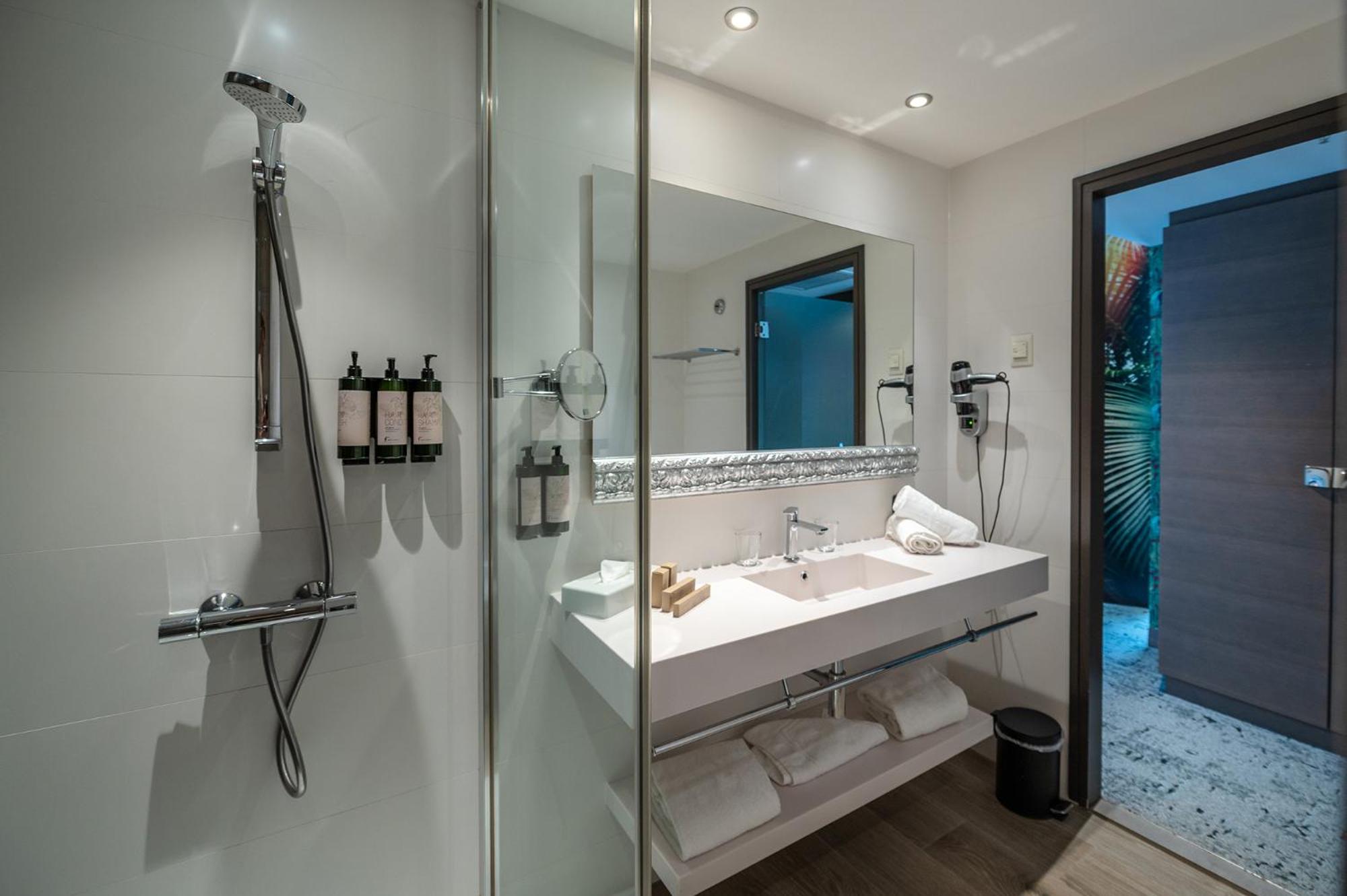 Suite with Sauna