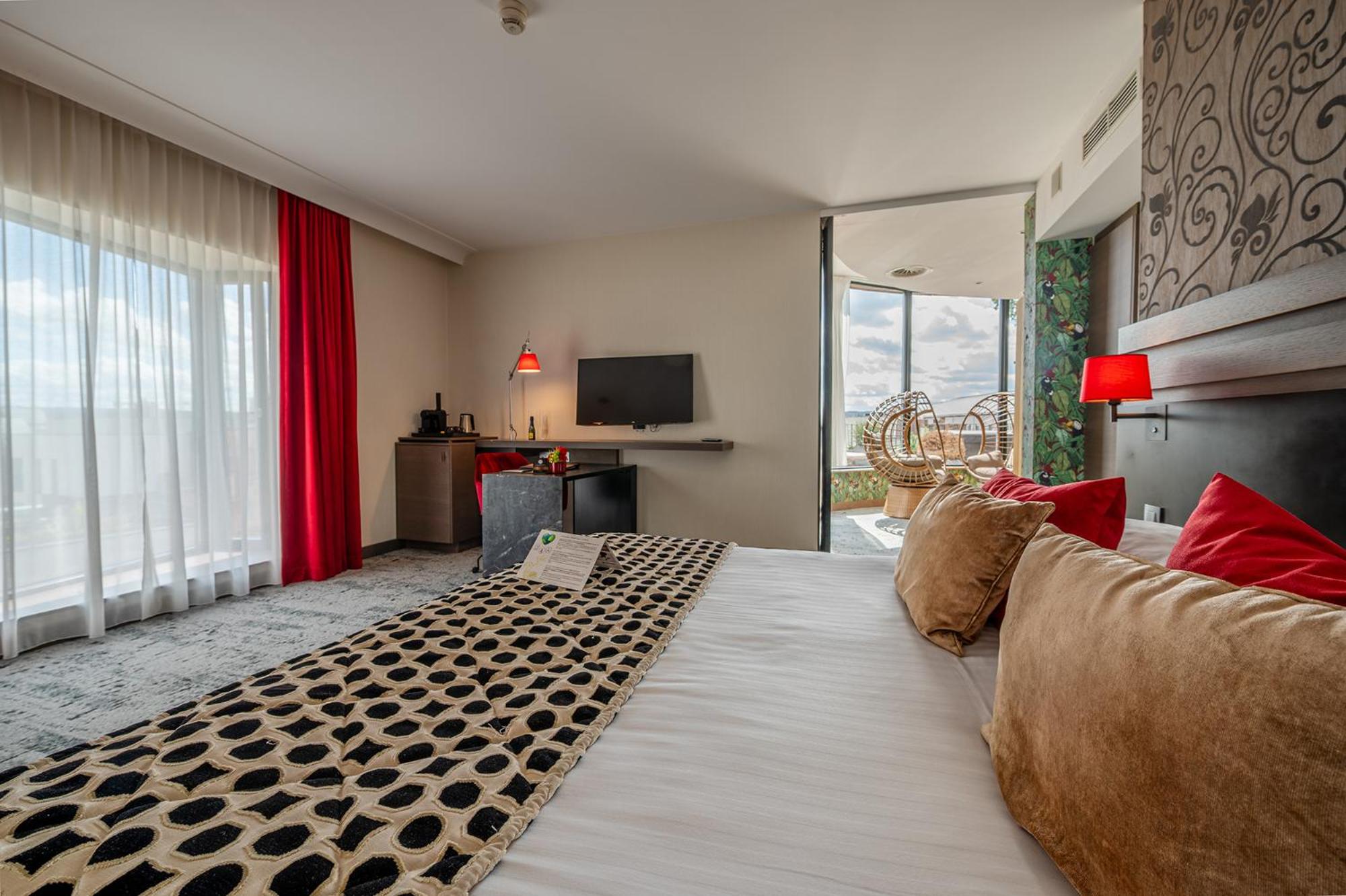 Suite with Sauna