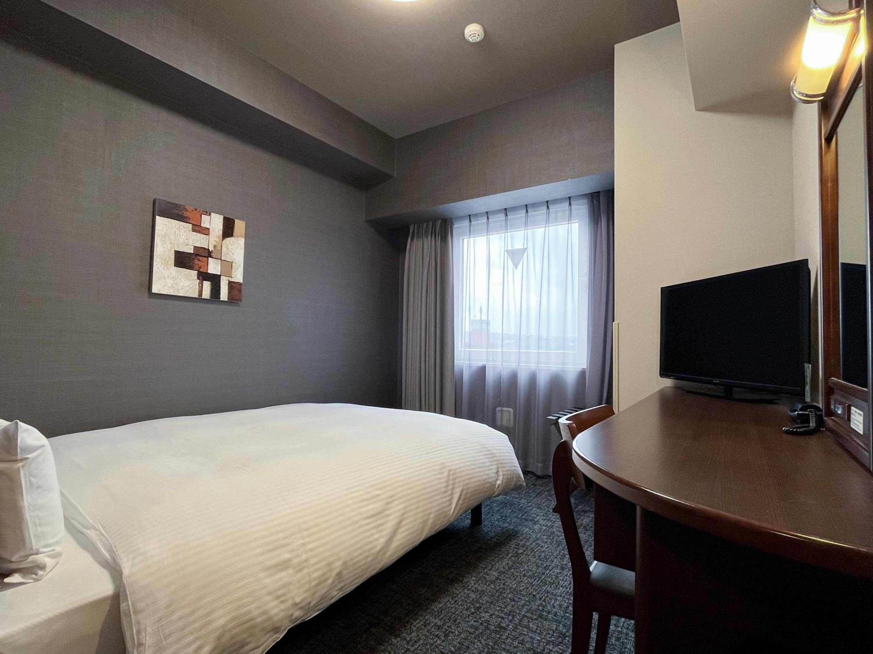 Double Room with Small Double Bed - Non-Smoking