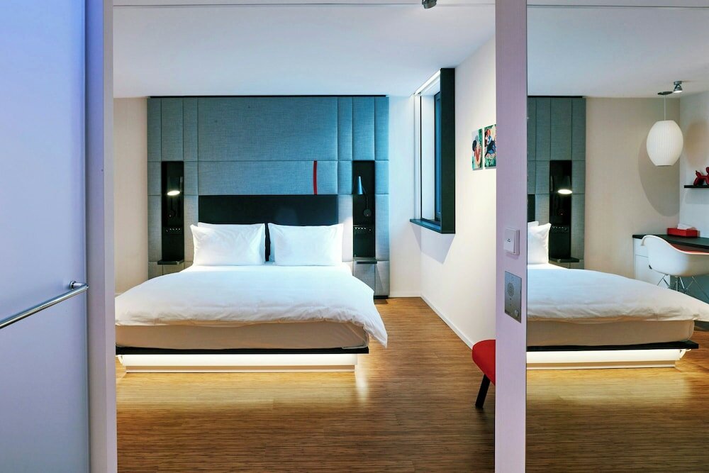 Room, 1 King Bed, Non Smoking