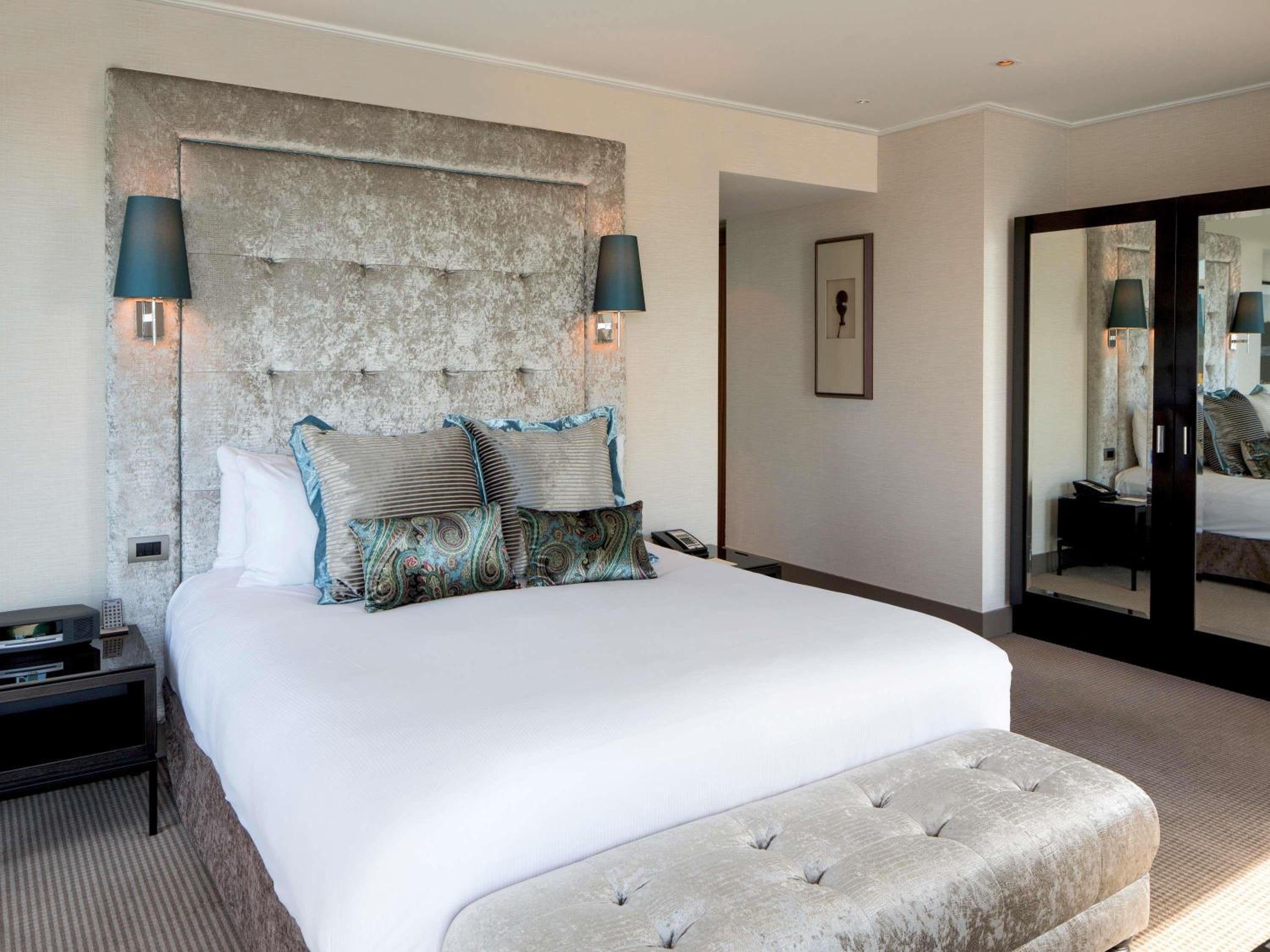 Superior King Room - Mobility Accessible