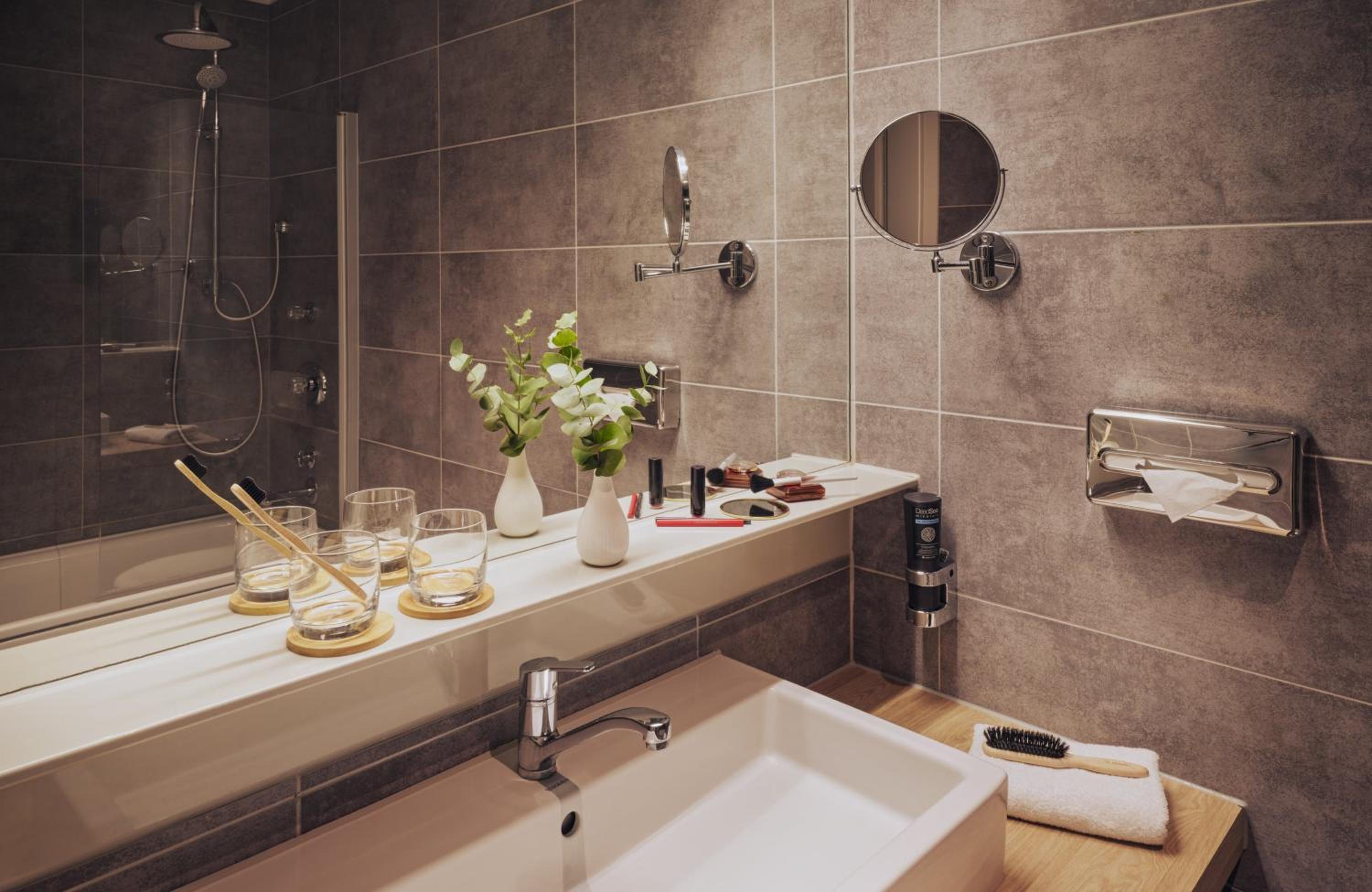 Premium Quadruple Room