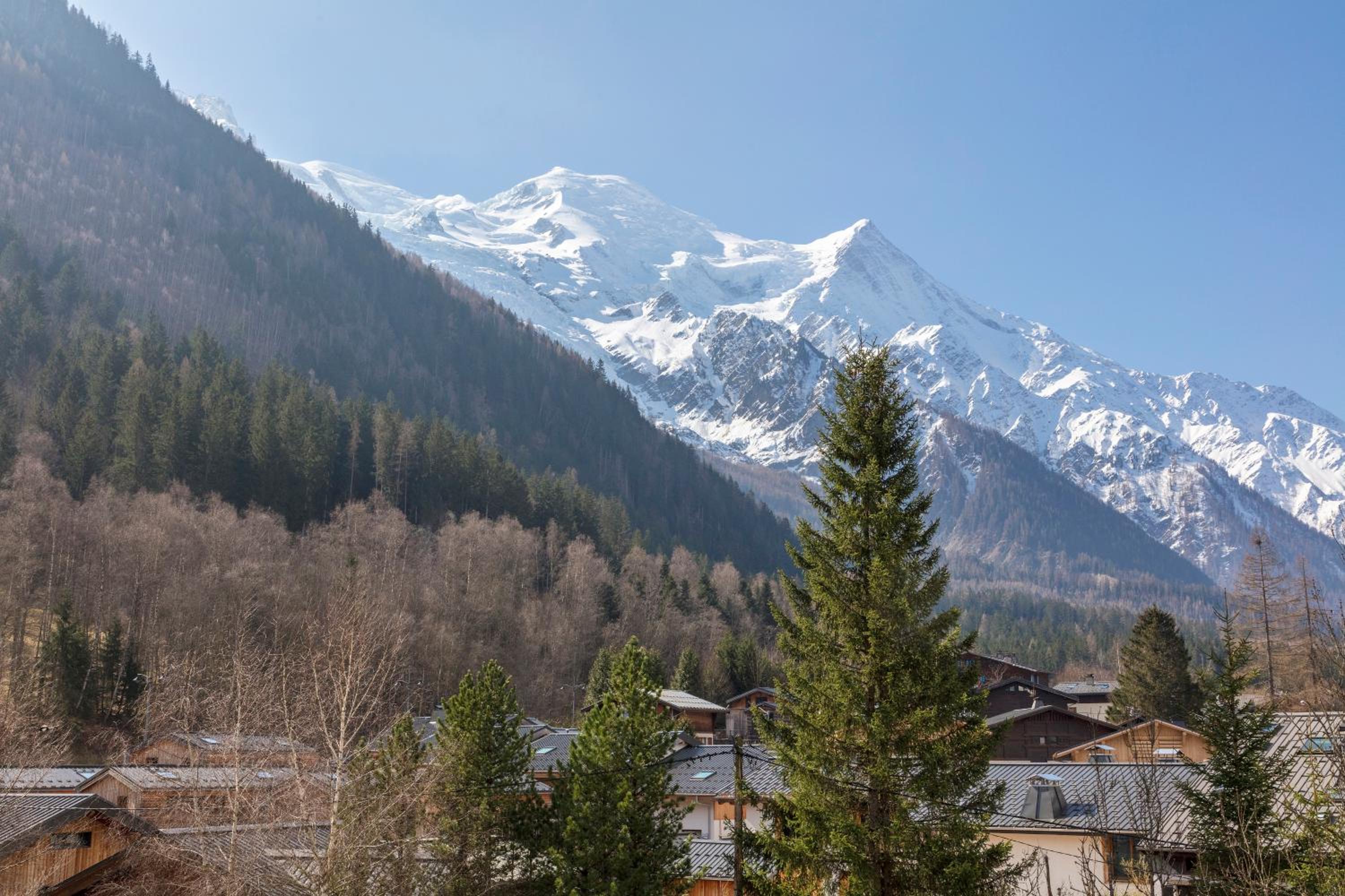 Classique Double or Twin Room with balcony - Mont-Blanc View