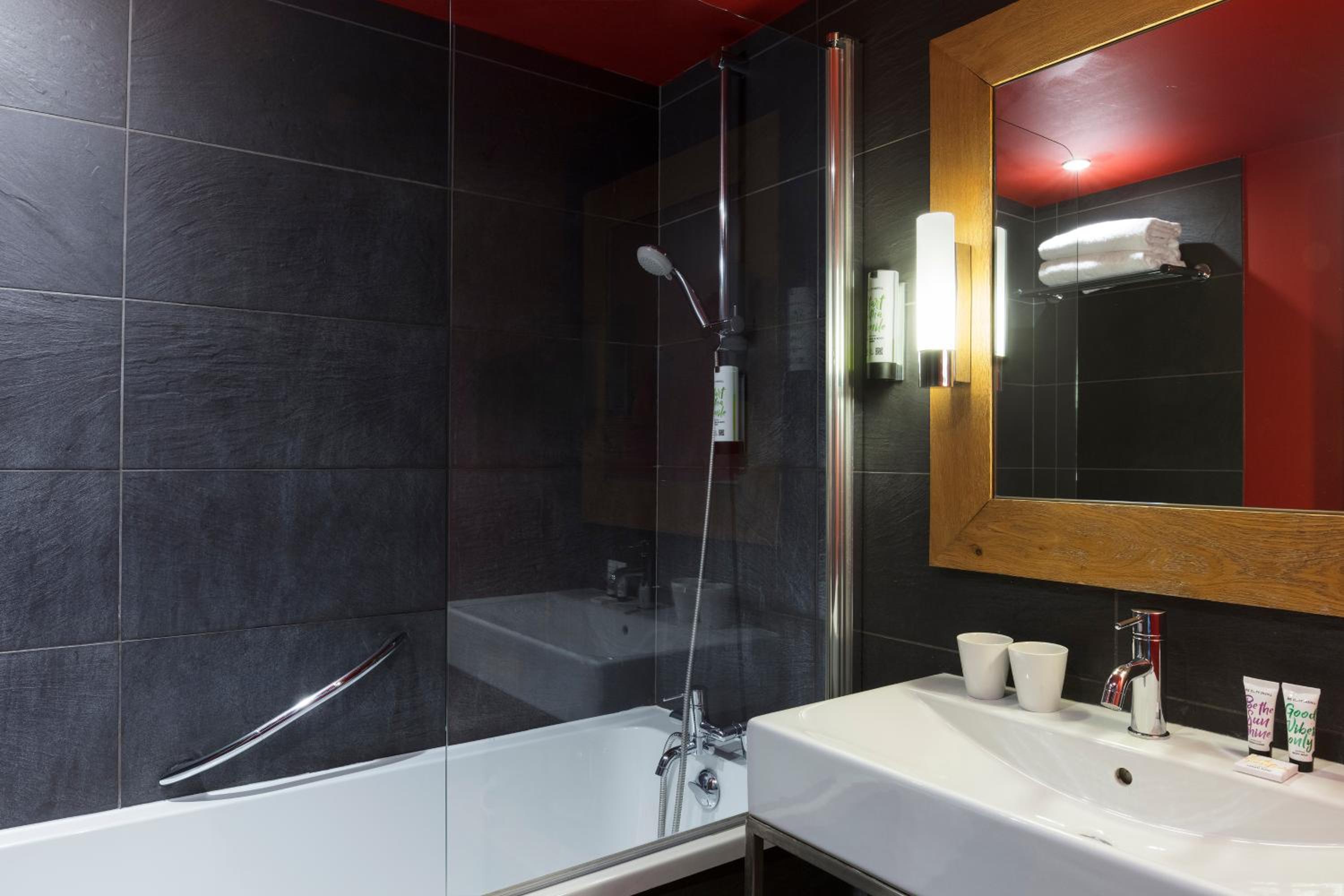 Classique Double or Twin Room with balcony - Mont-Blanc View