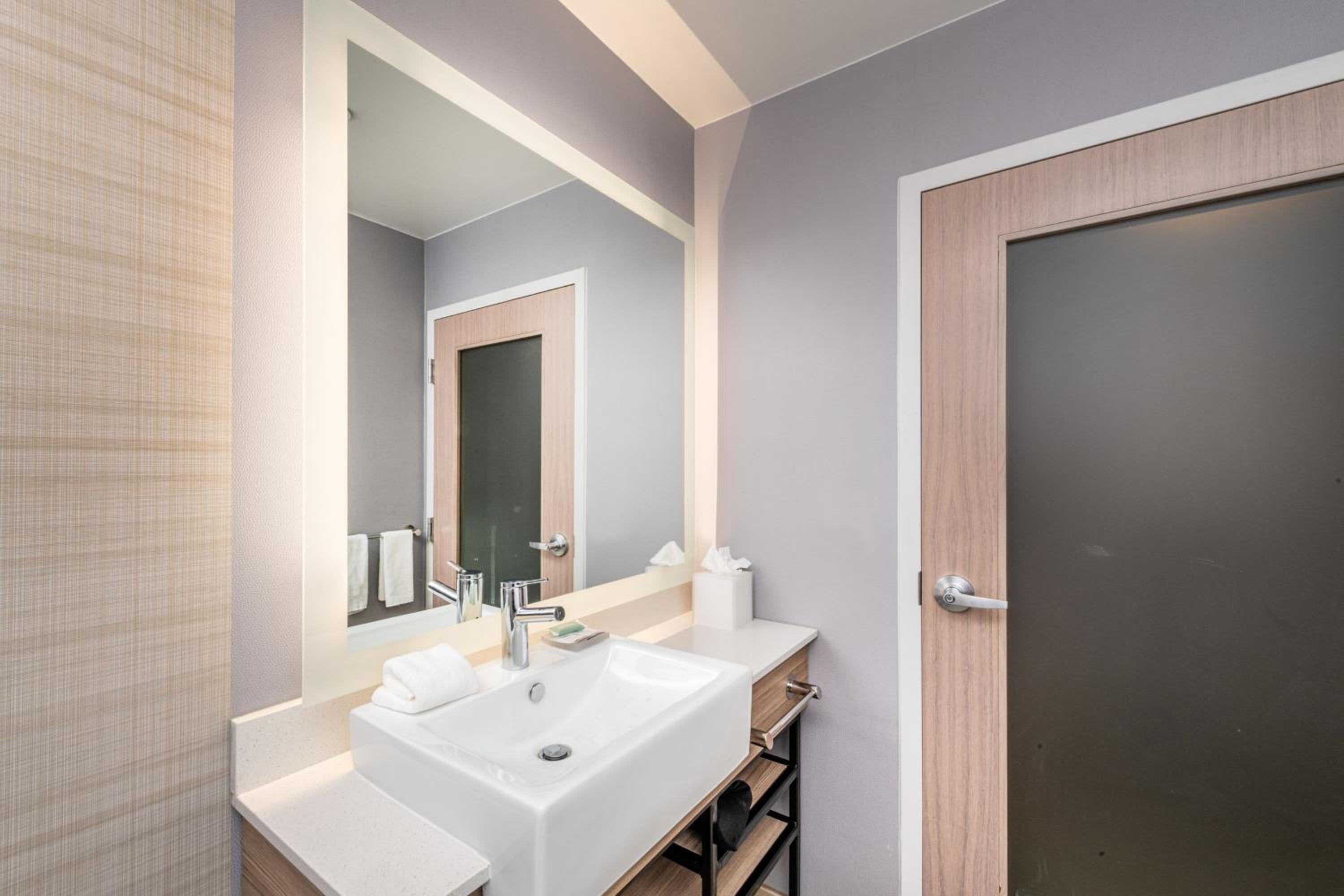 Queen Room with Two Queen Beds and City View