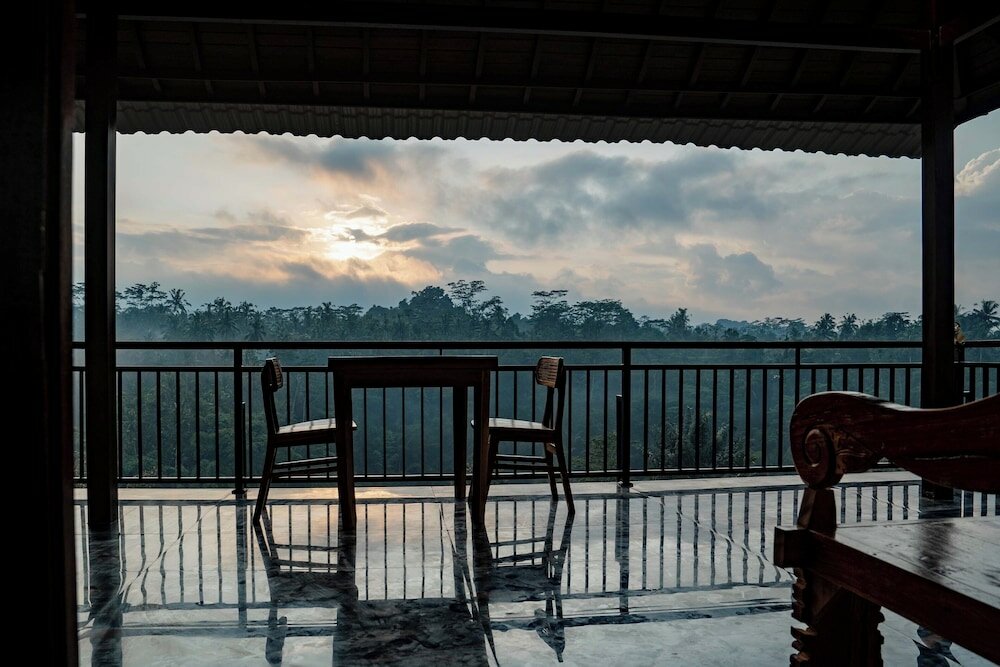 Grand Deluxe Campuhan with Private Pool and Valley View