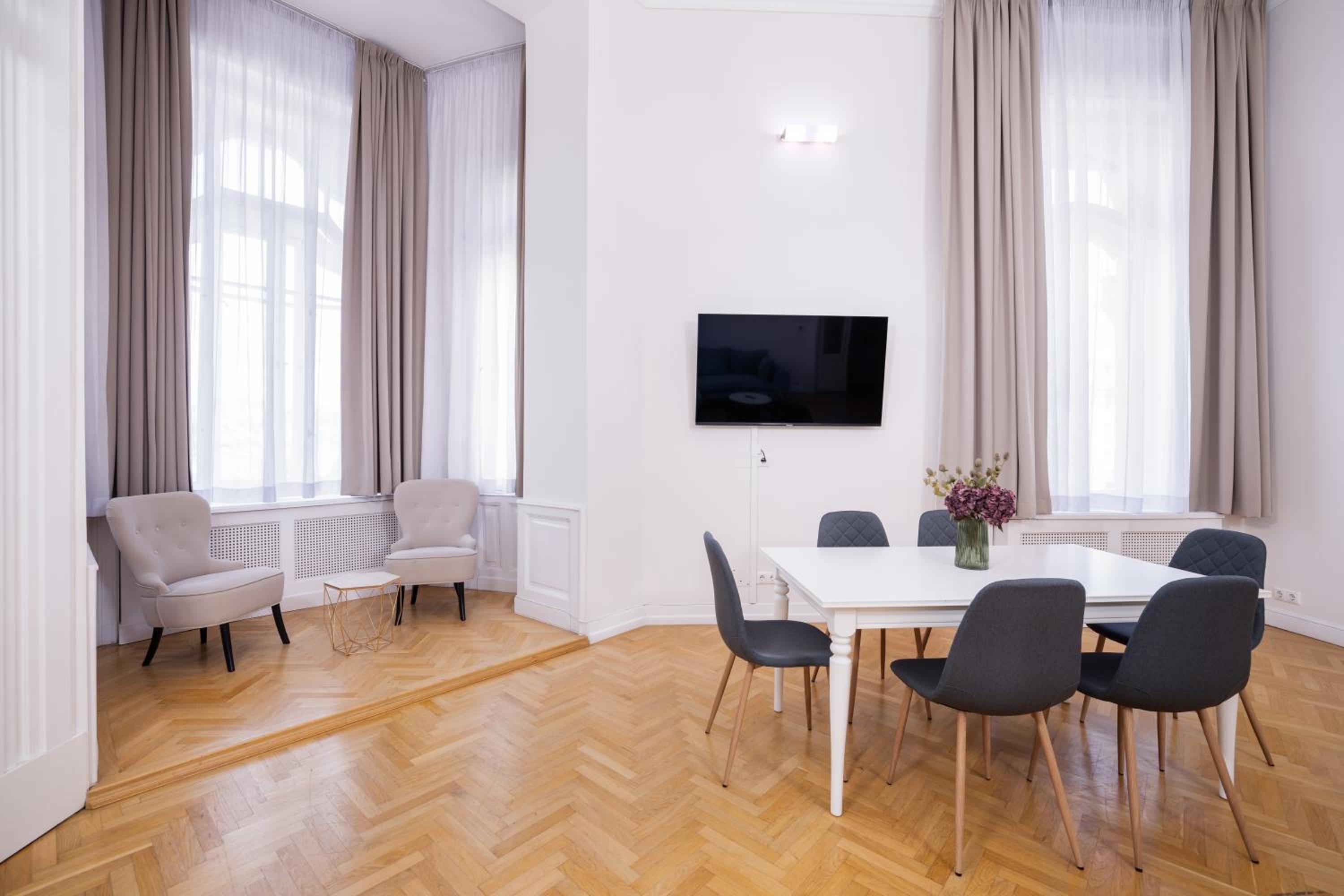 Premium Suite Apartment