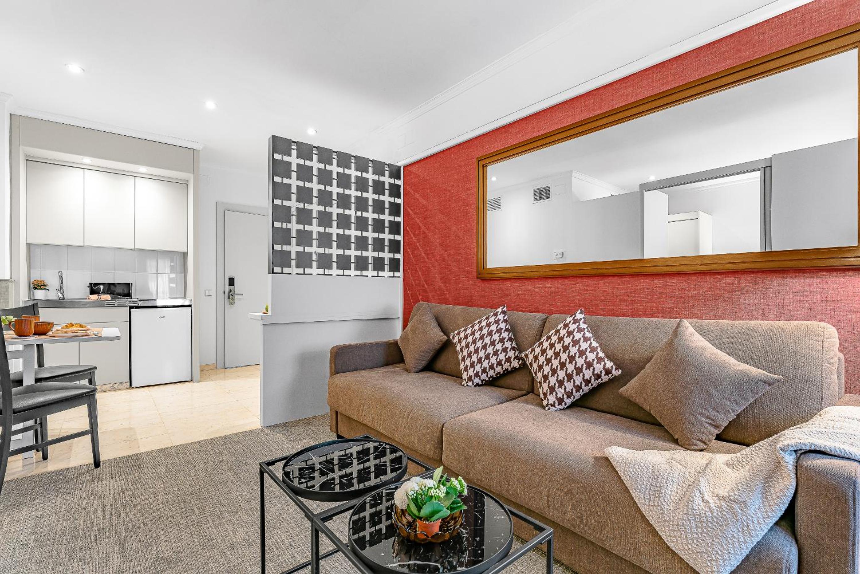 Superior Suite with Kitchenette