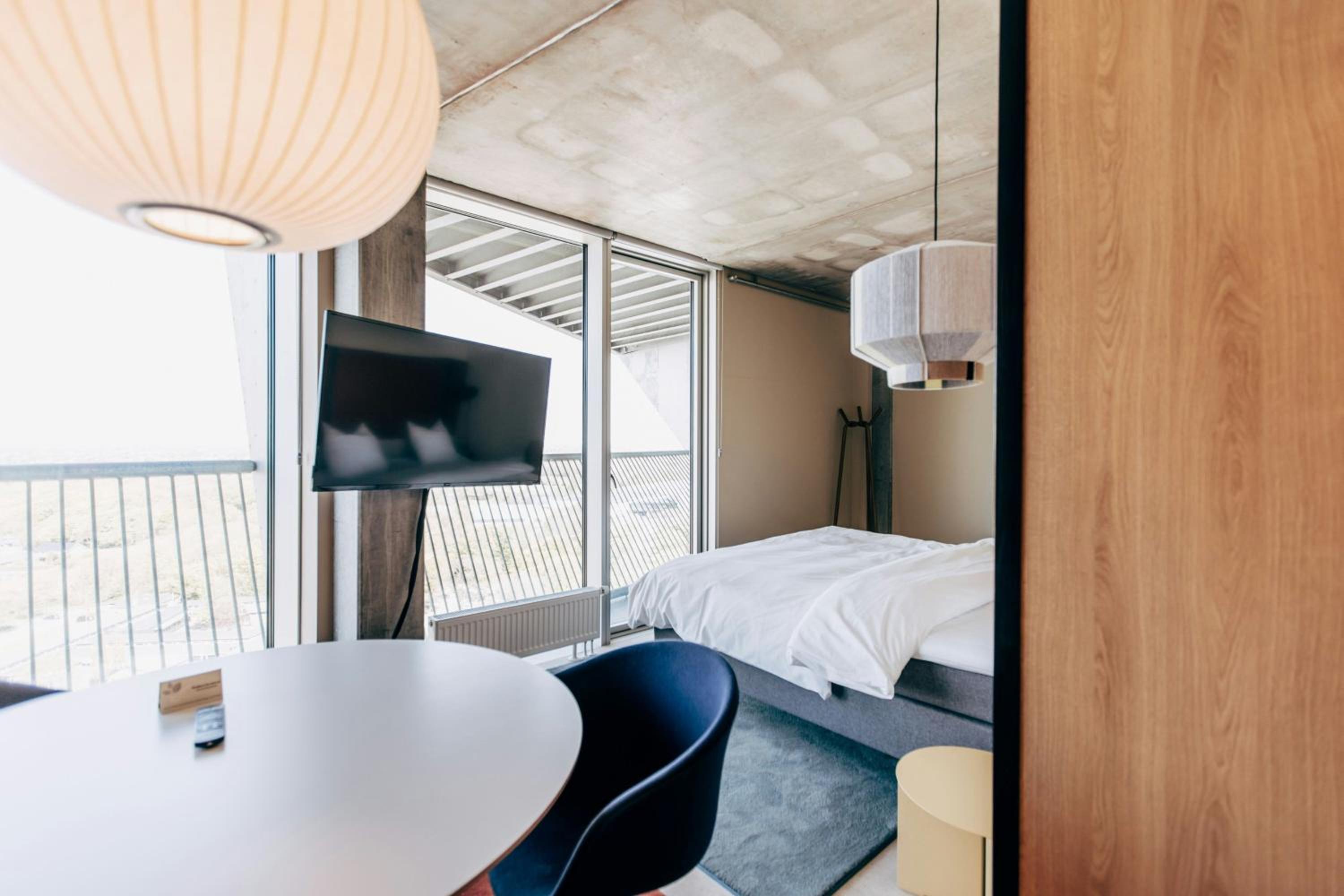 Family Studio with King and Sofa Bed - Sky View