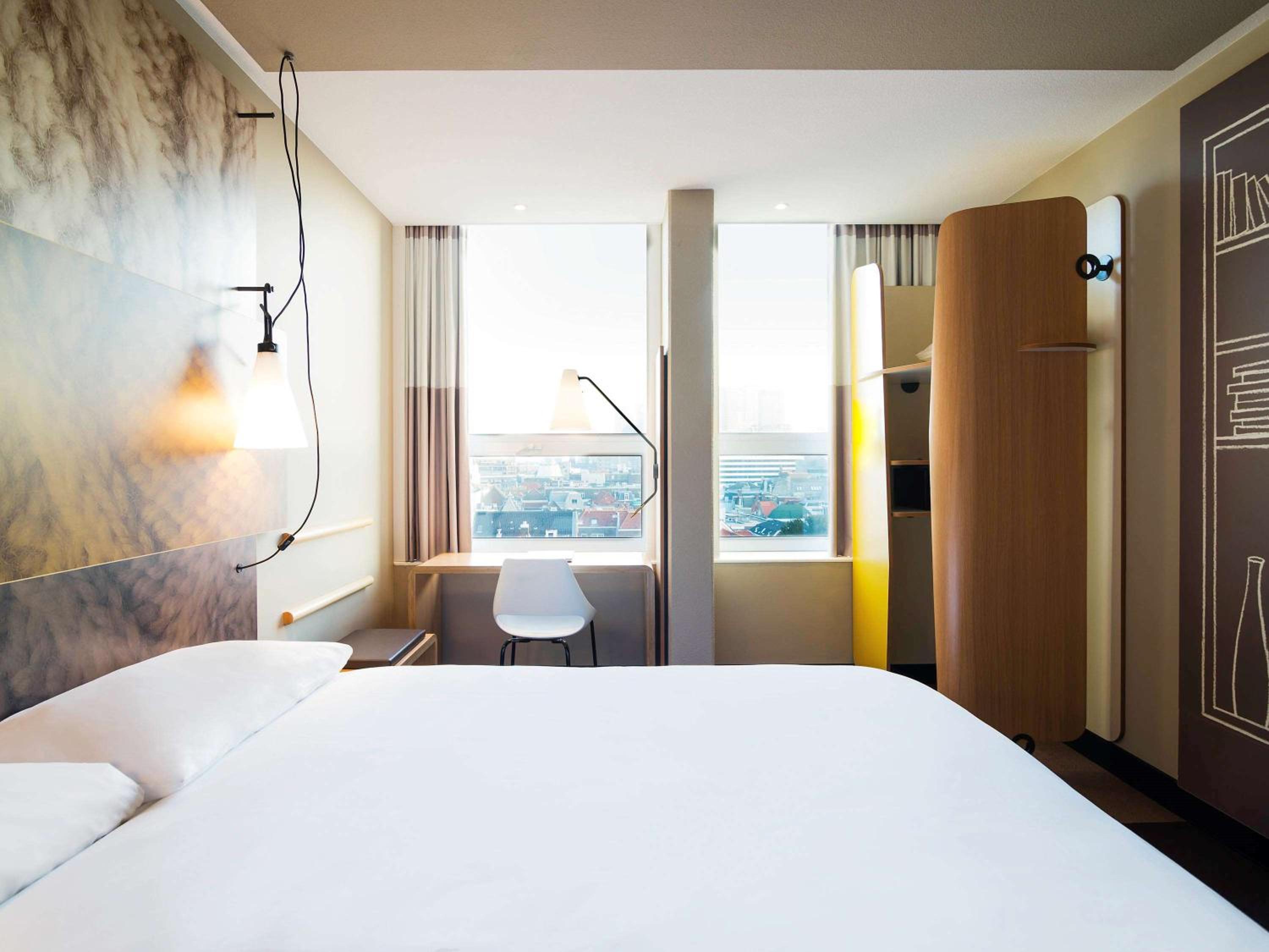 Standard Double Room with City View