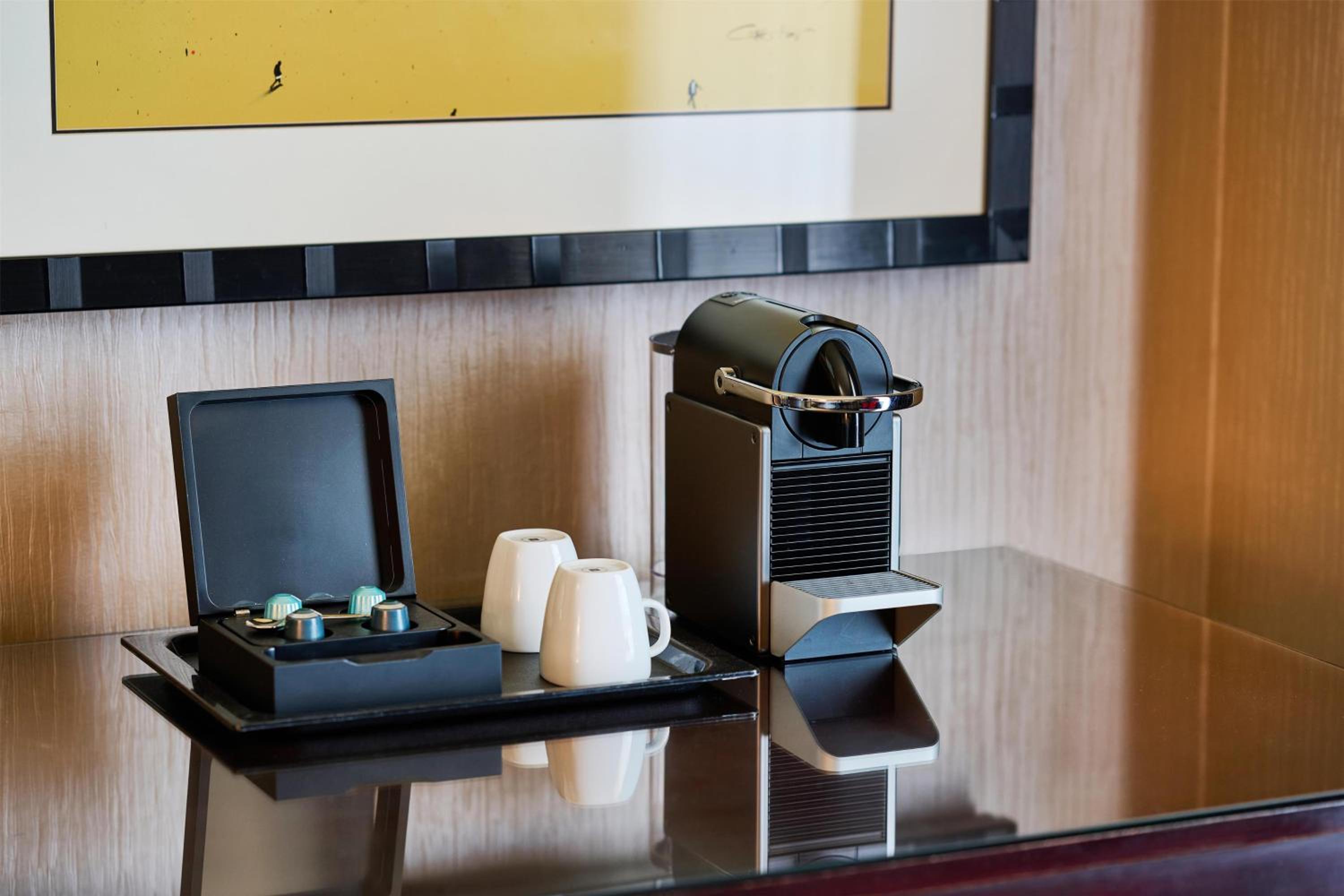 Superior King Room - Mountain View - Top Floor