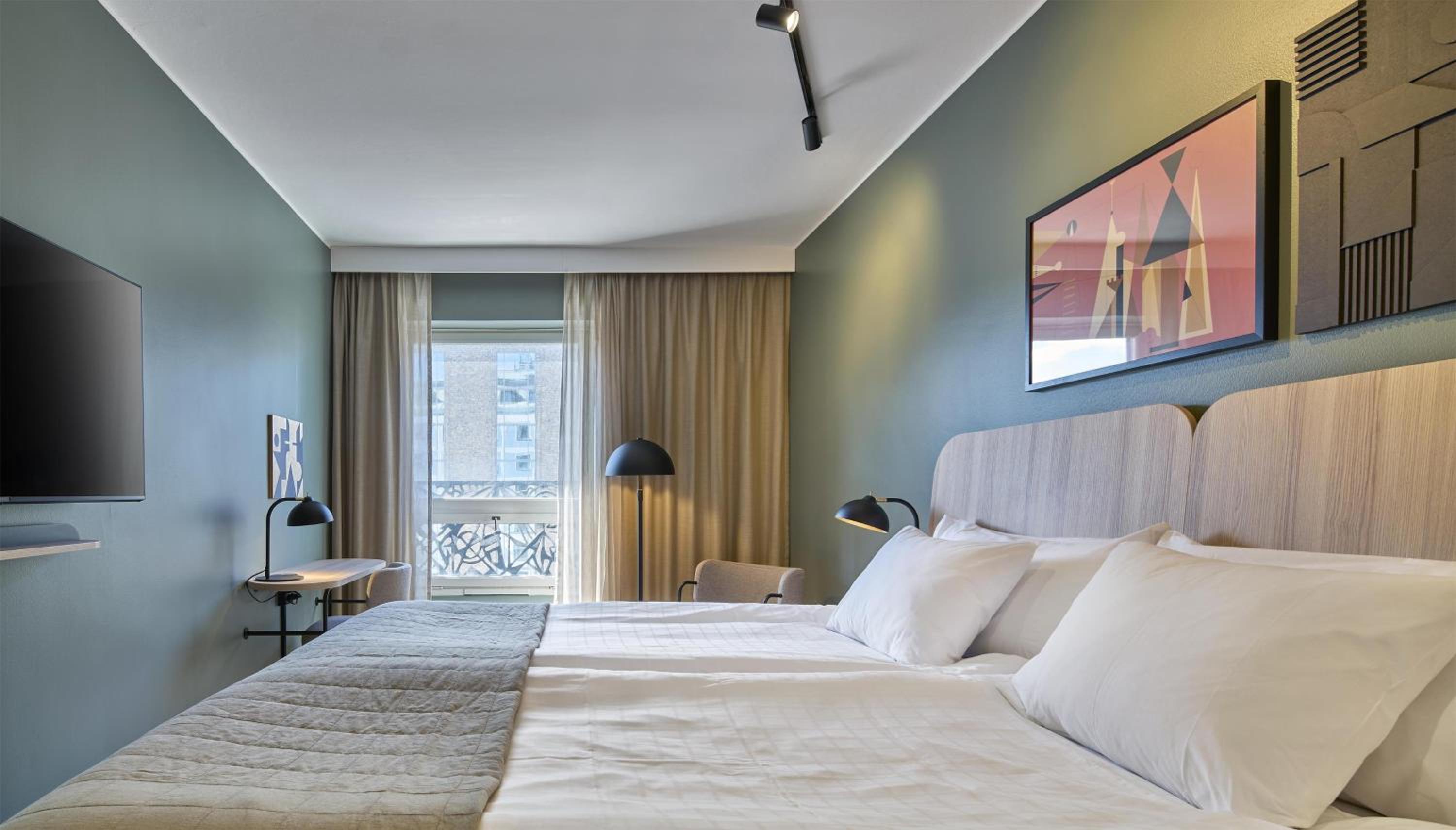 Superior Family Room