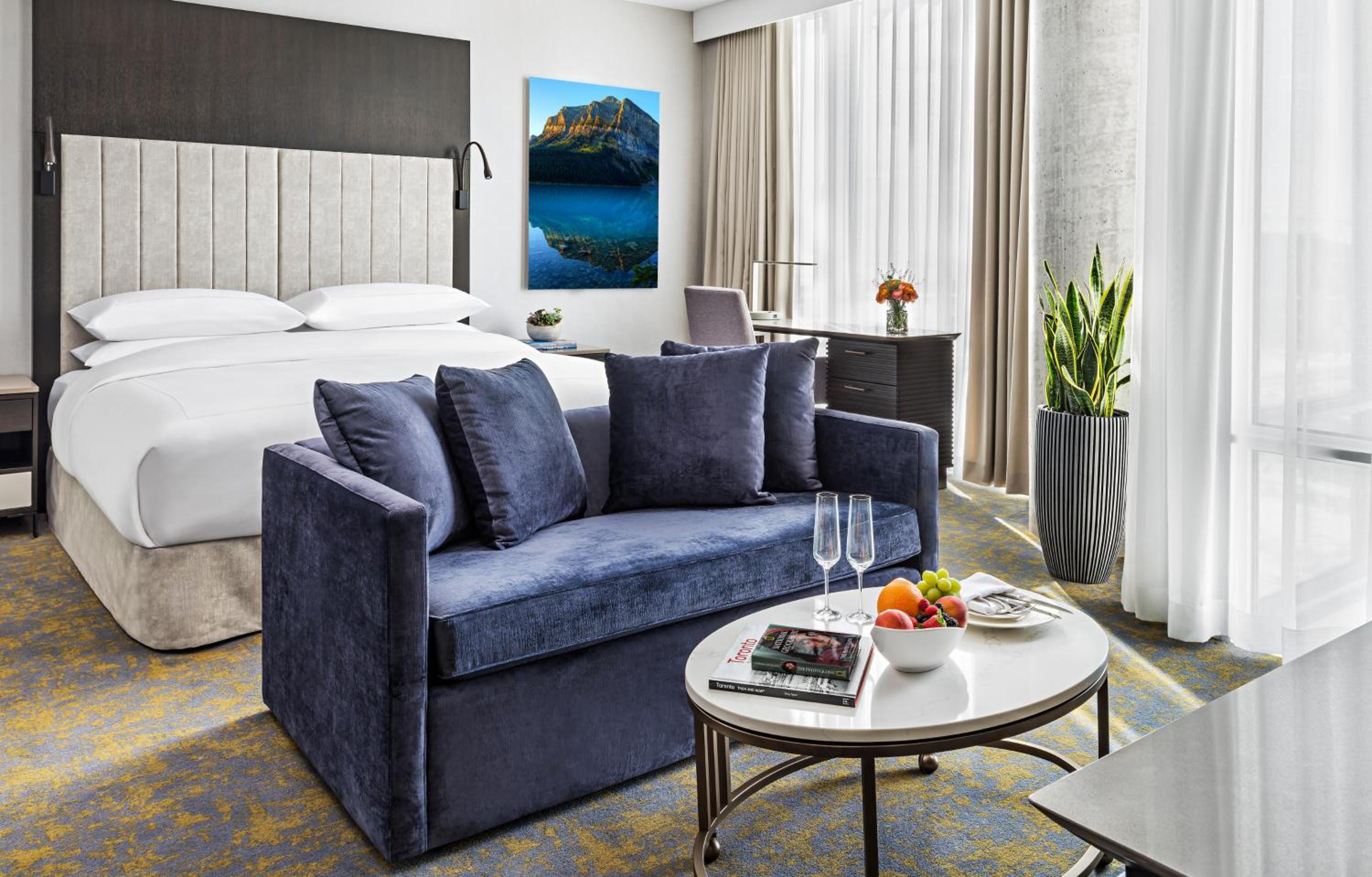 Deluxe King Room - High Floor