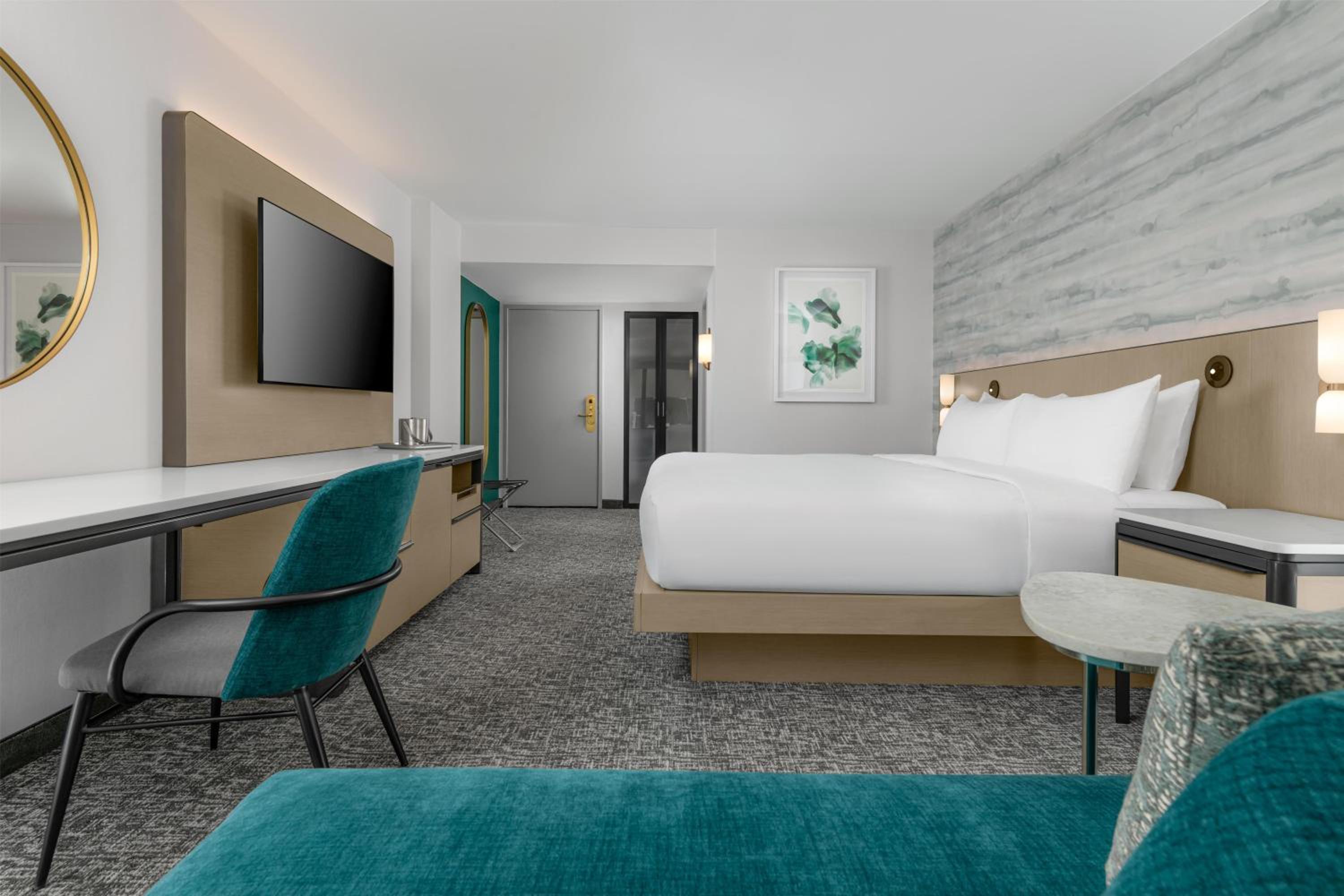 High Floor King Room - Hearing Accessible