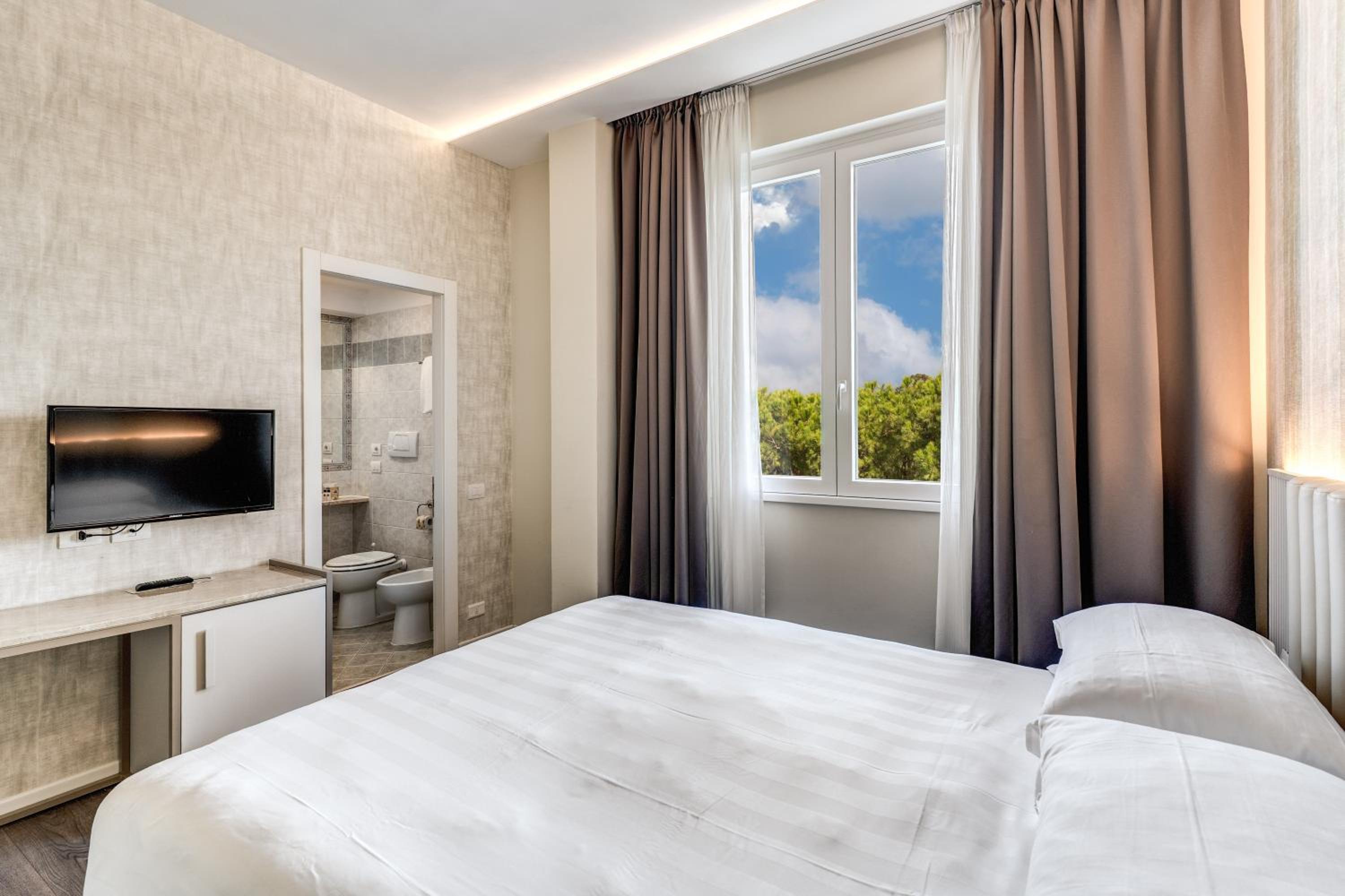 Superior Double or Twin Room (1-2 Adults)