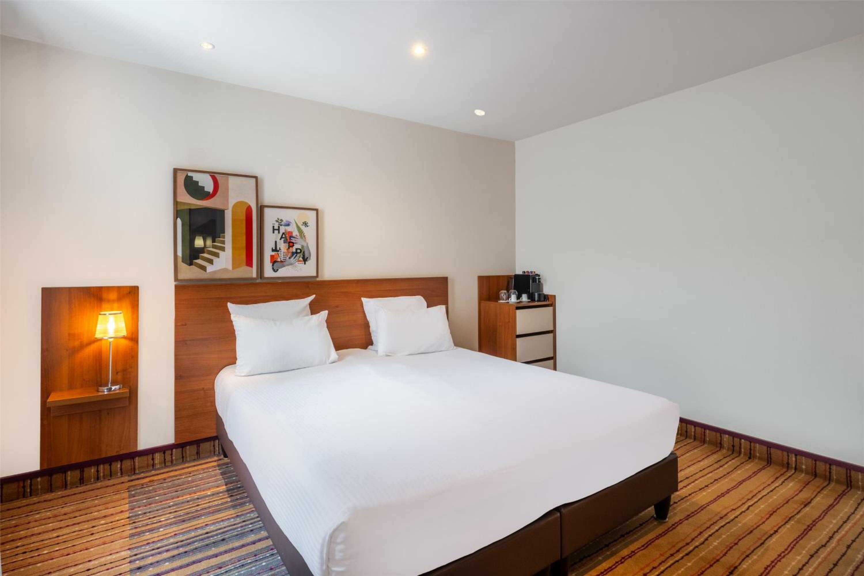 King Room with Sofa Bed