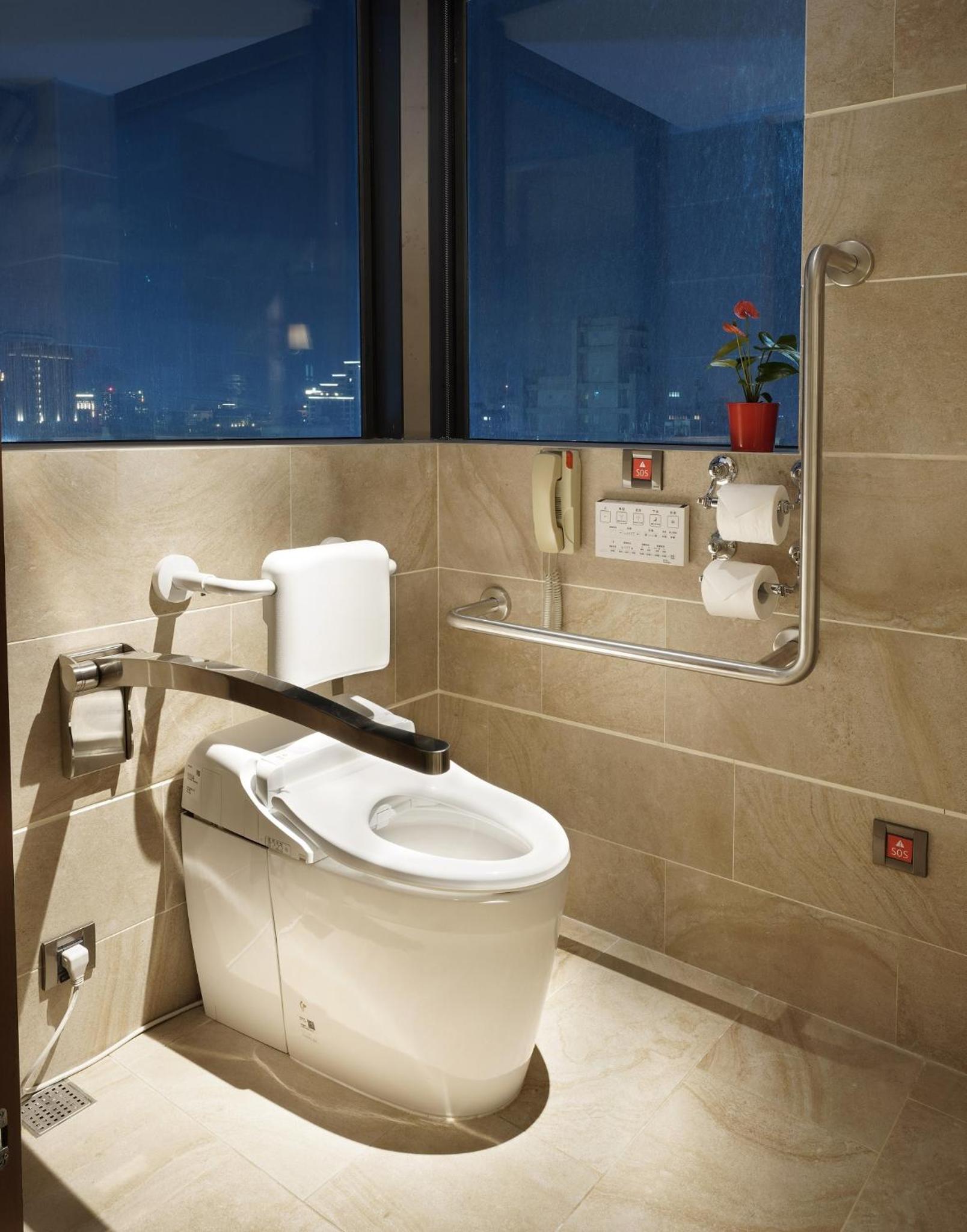 Superior Queen Room - Accessible Room