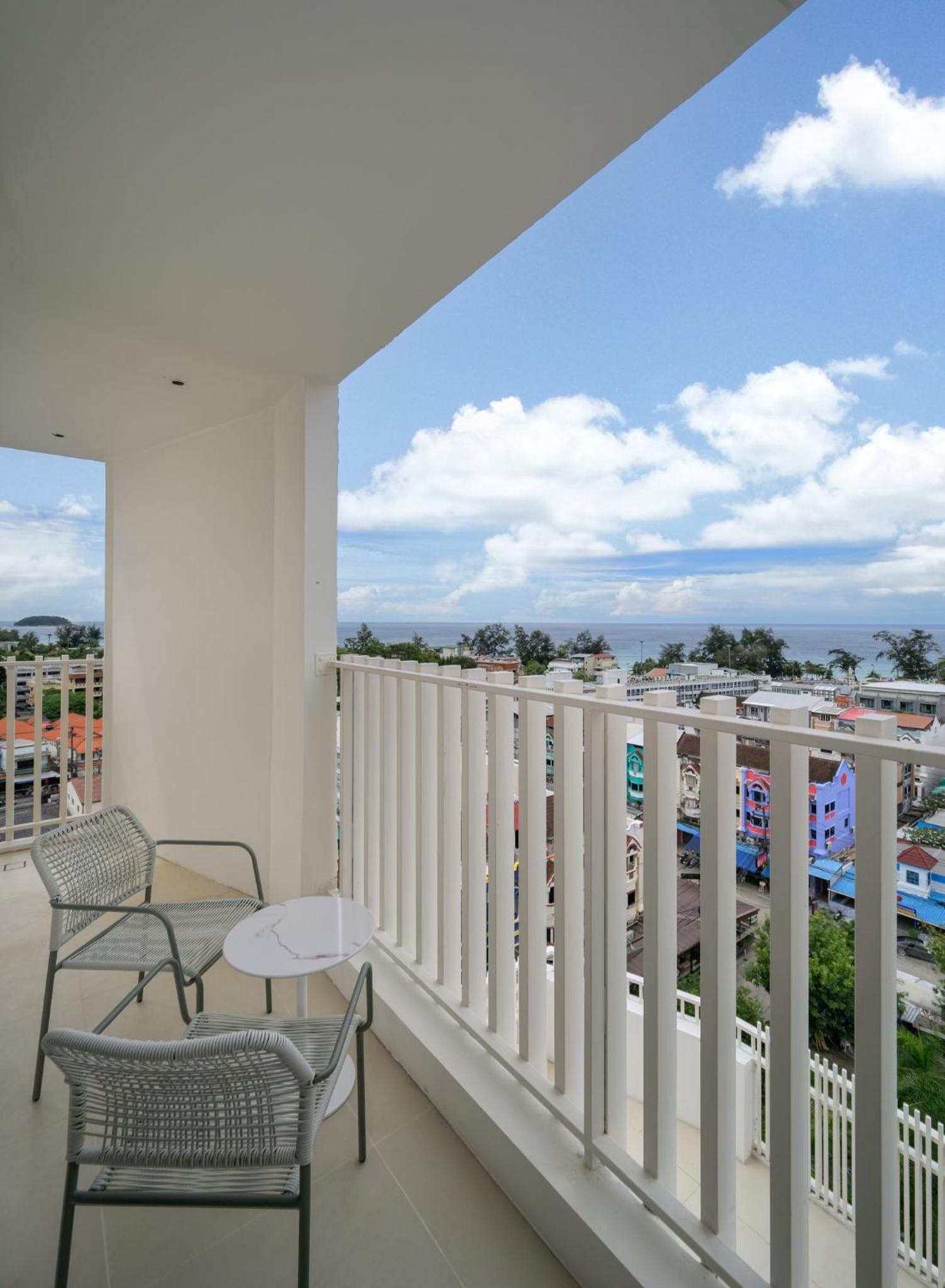 Deluxe Ocean View King