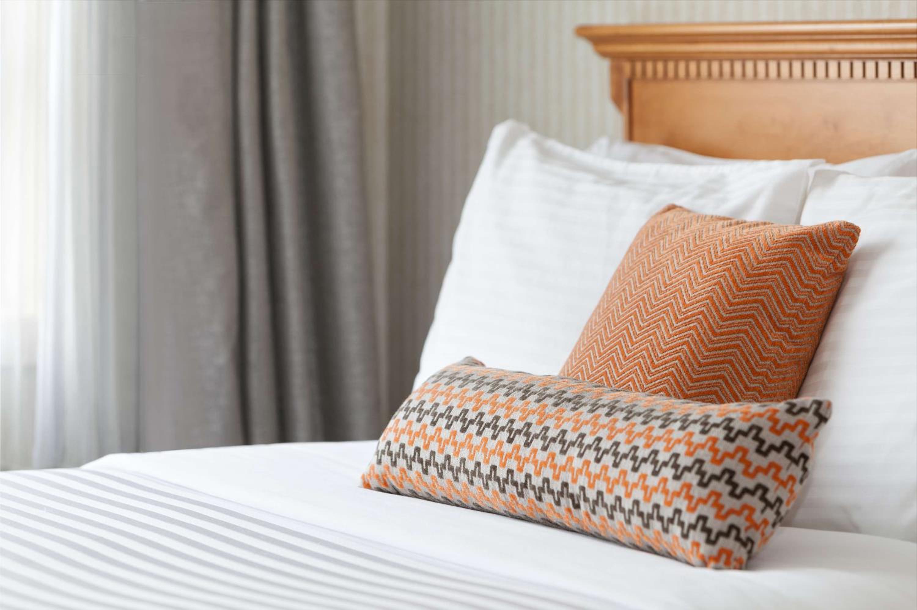 Coast Deluxe, Two Queens