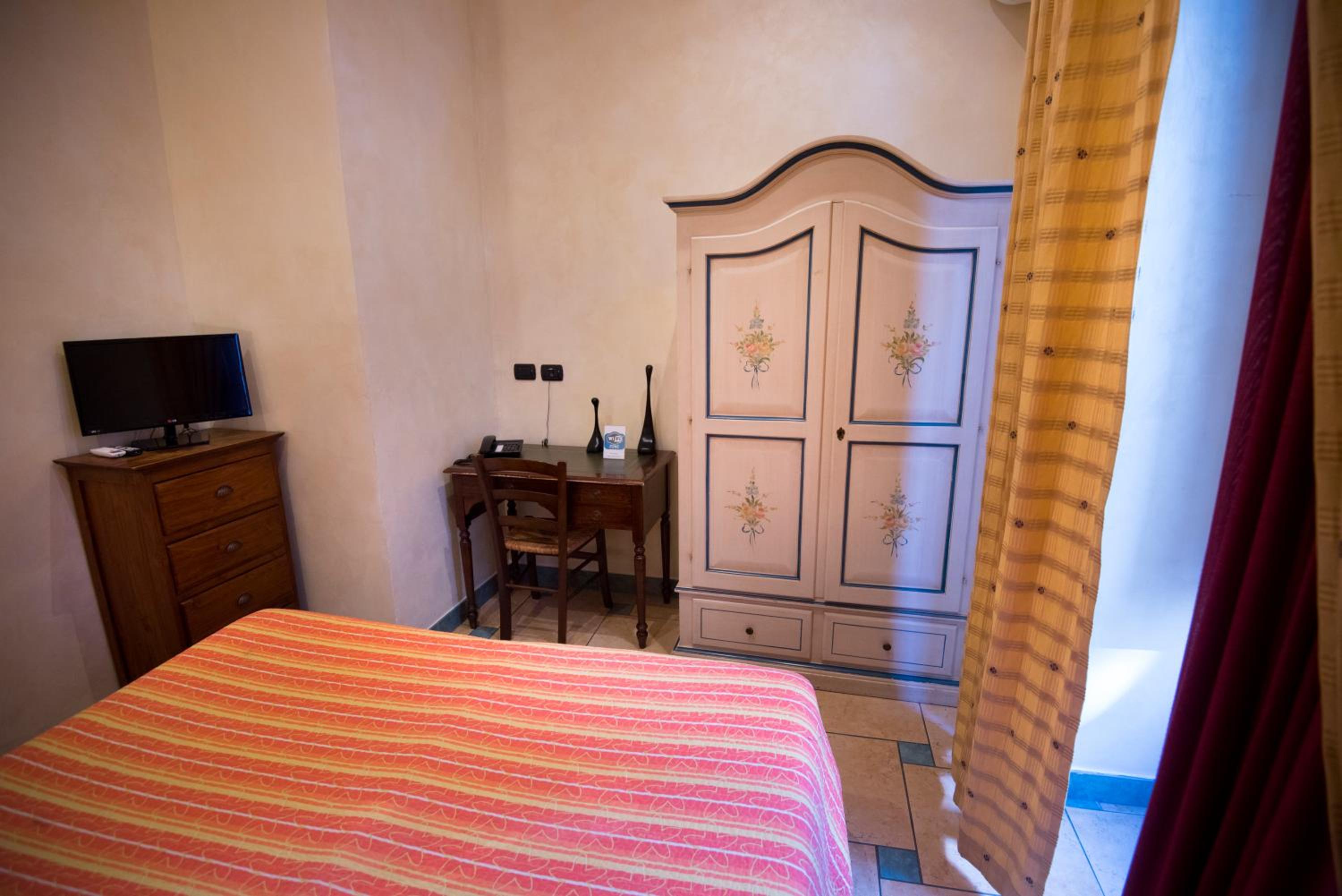 Economy Double or Twin Room