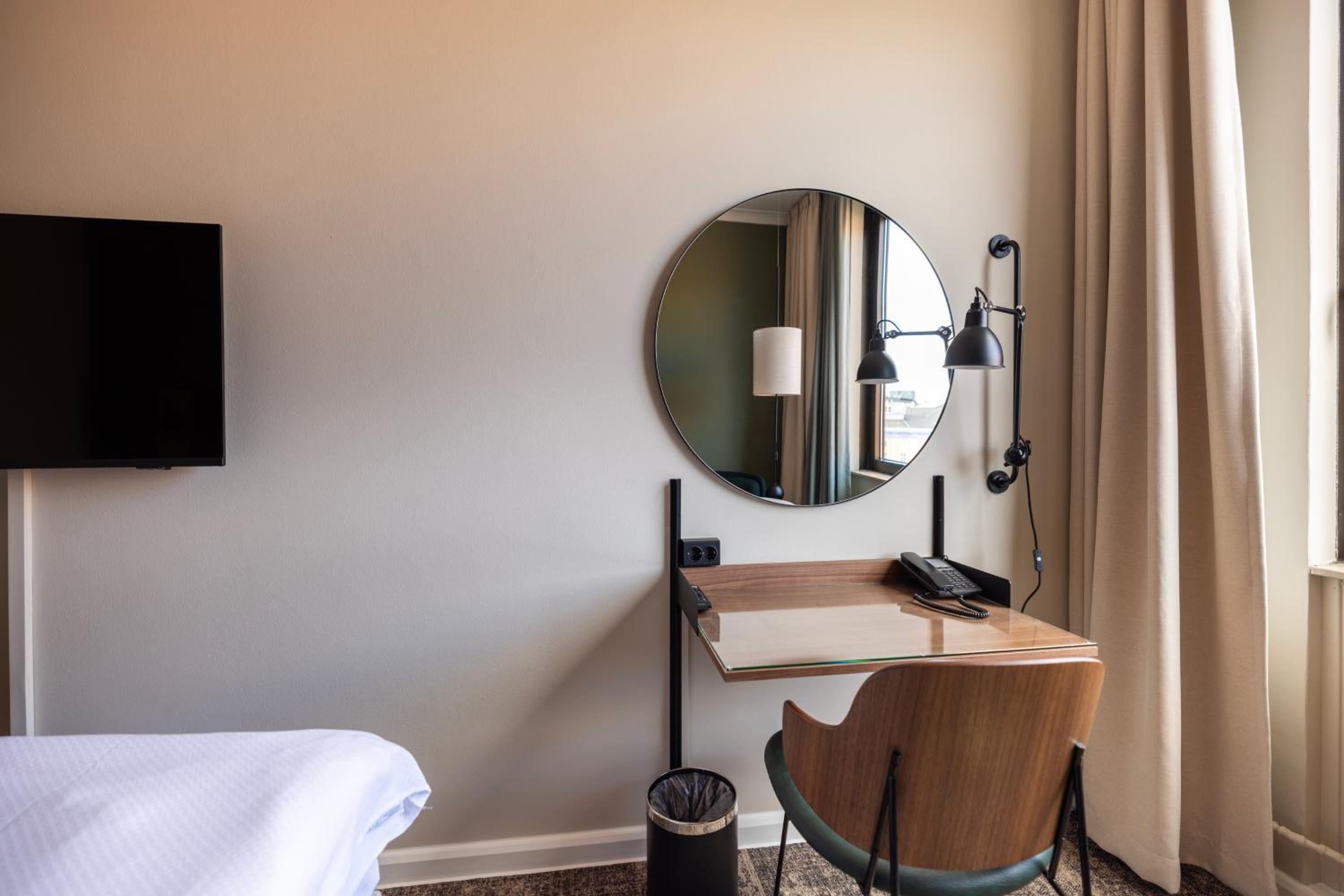  Two Double Rooms side by side