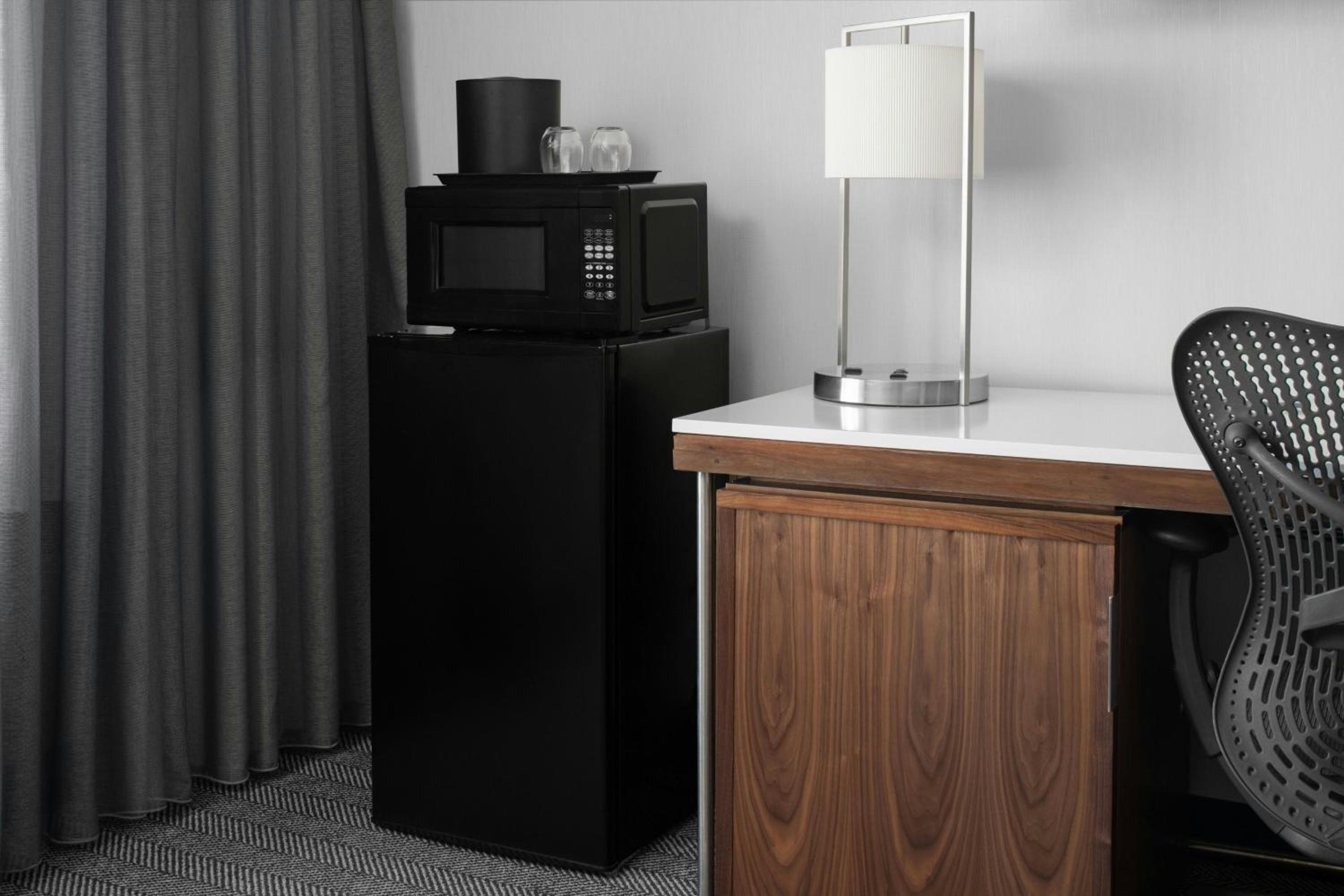 King Room with Sofa Bed - Hearing Accessible