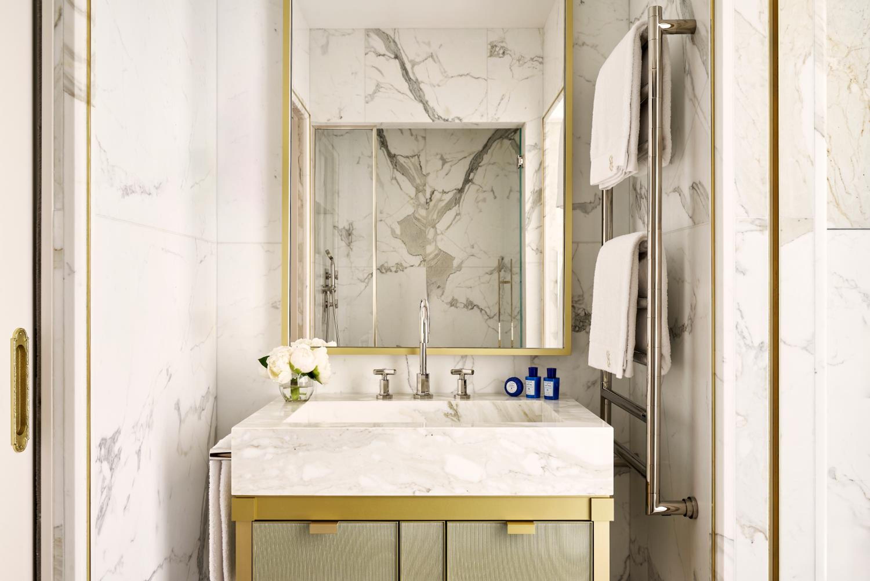 Deluxe Prestige Room - City or Courtyard View