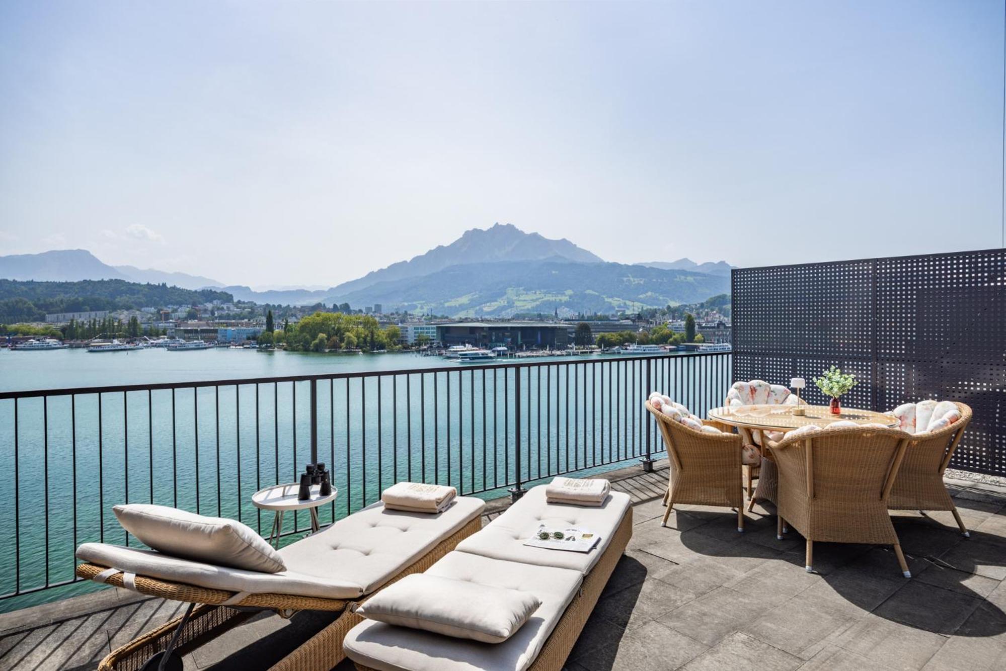Junior Suite with Balcony