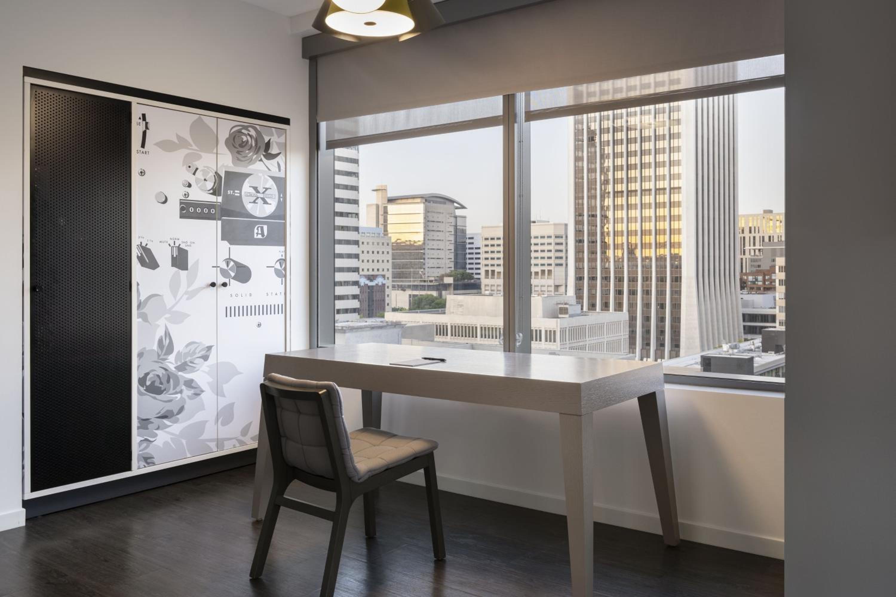 King Room - Hearing Accessible