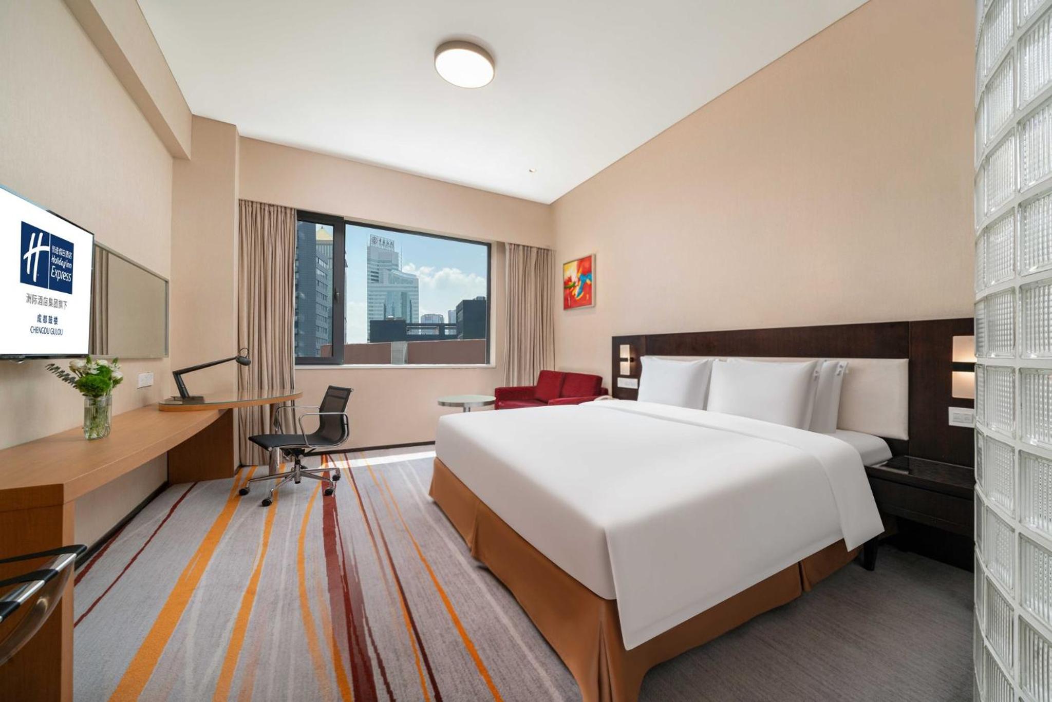 King Room - Accessible - Smoking